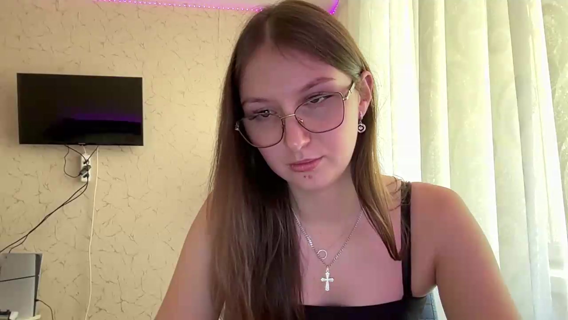 Gallery image thumbnail from SaraJay's myfreecams stream on, 07/06/2026, 12:03 image 19 of 20