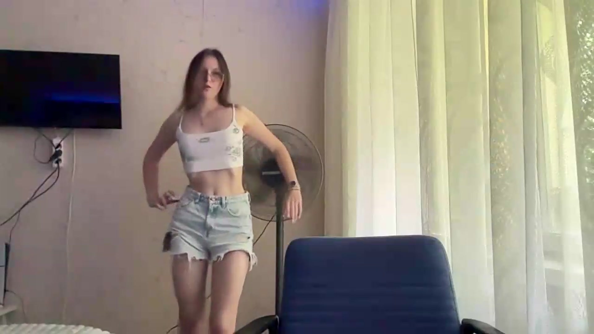 Gallery image thumbnail from SaraJay's myfreecams stream on, 07/16/2026, 09:36 image 10 of 20