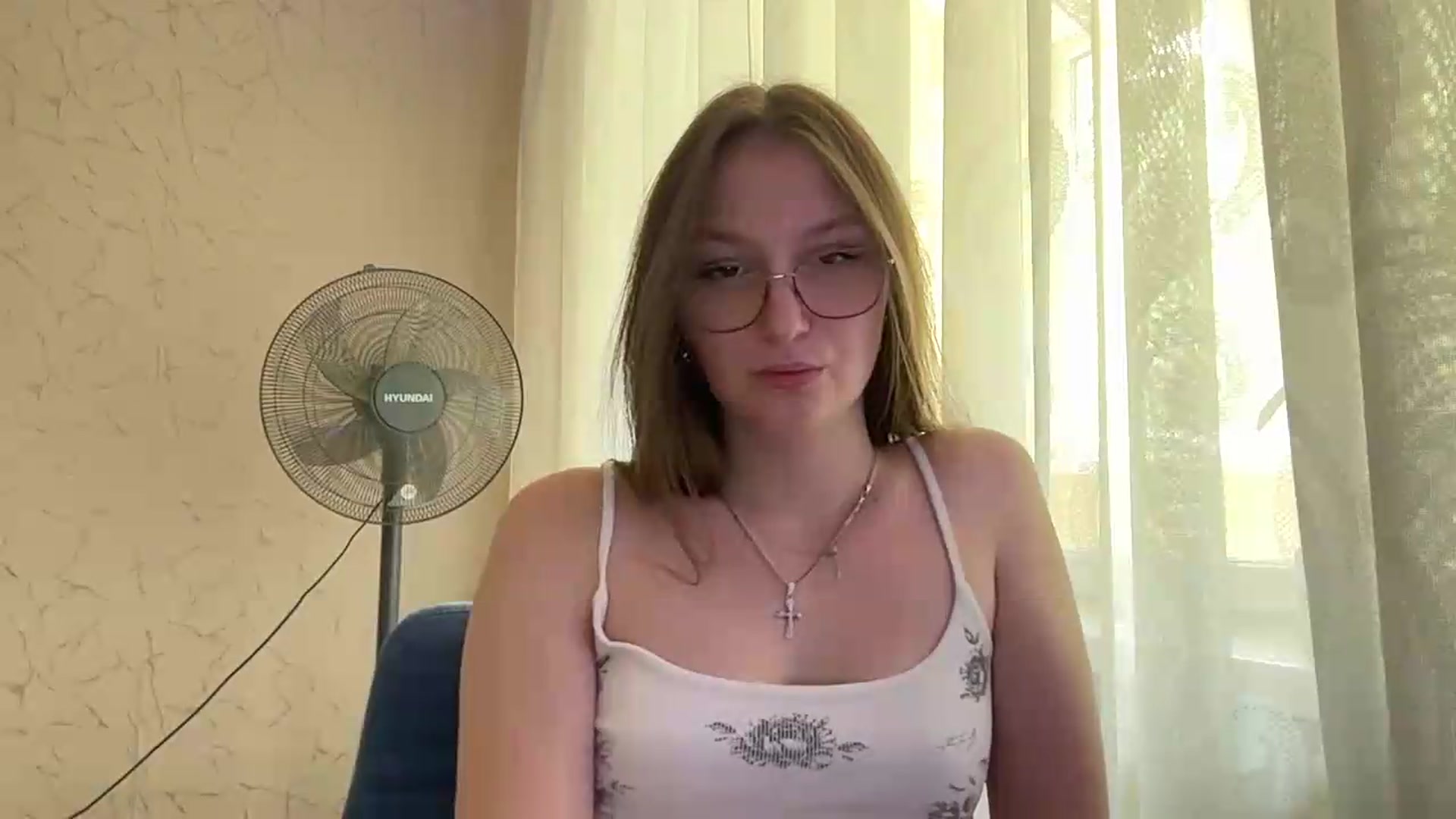 Gallery image thumbnail from SaraJay's myfreecams stream on, 07/16/2026, 12:13 image 12 of 20