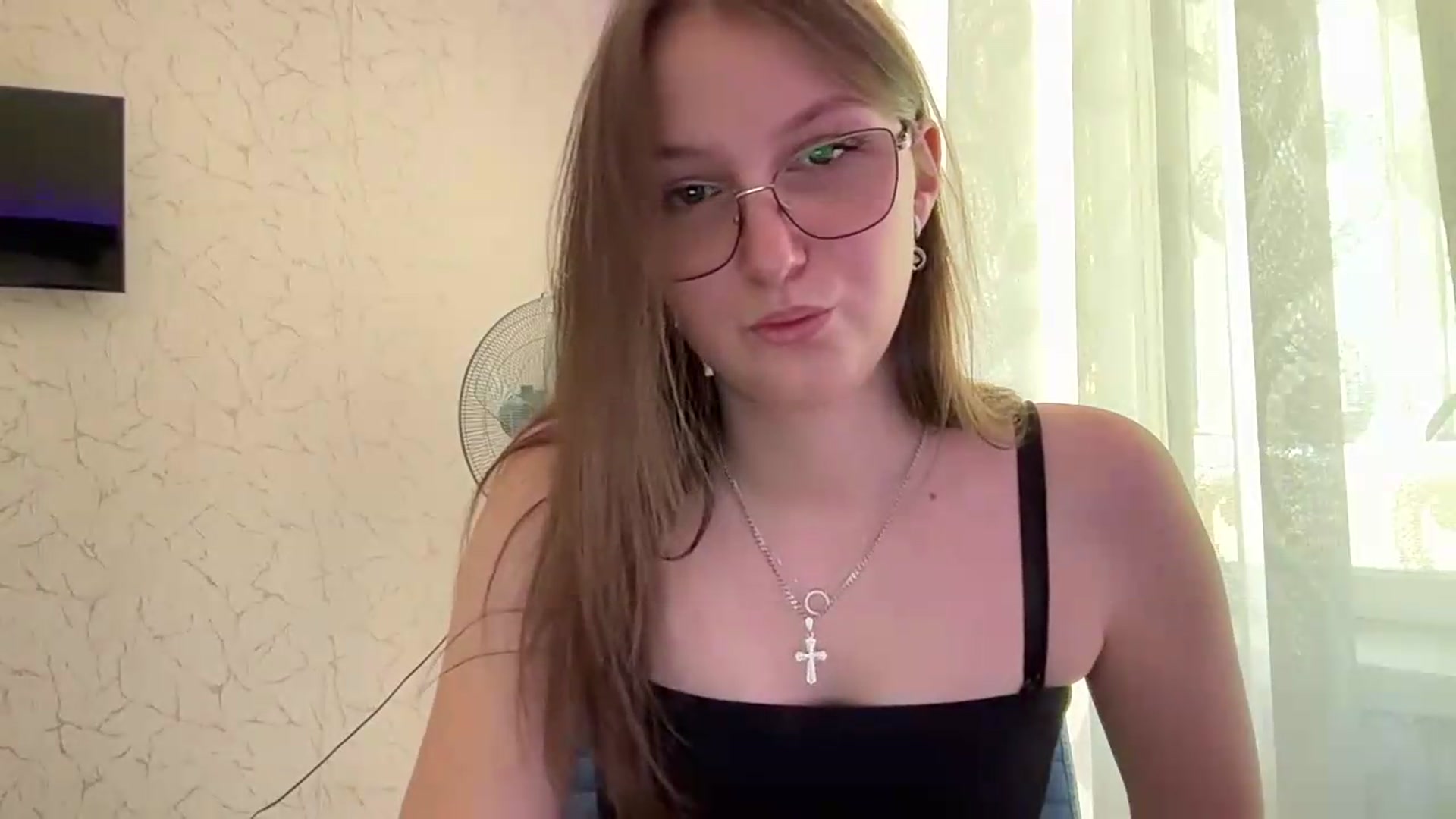 Gallery image thumbnail from SaraJay's myfreecams stream on, 07/18/2026, 12:18 image 19 of 20