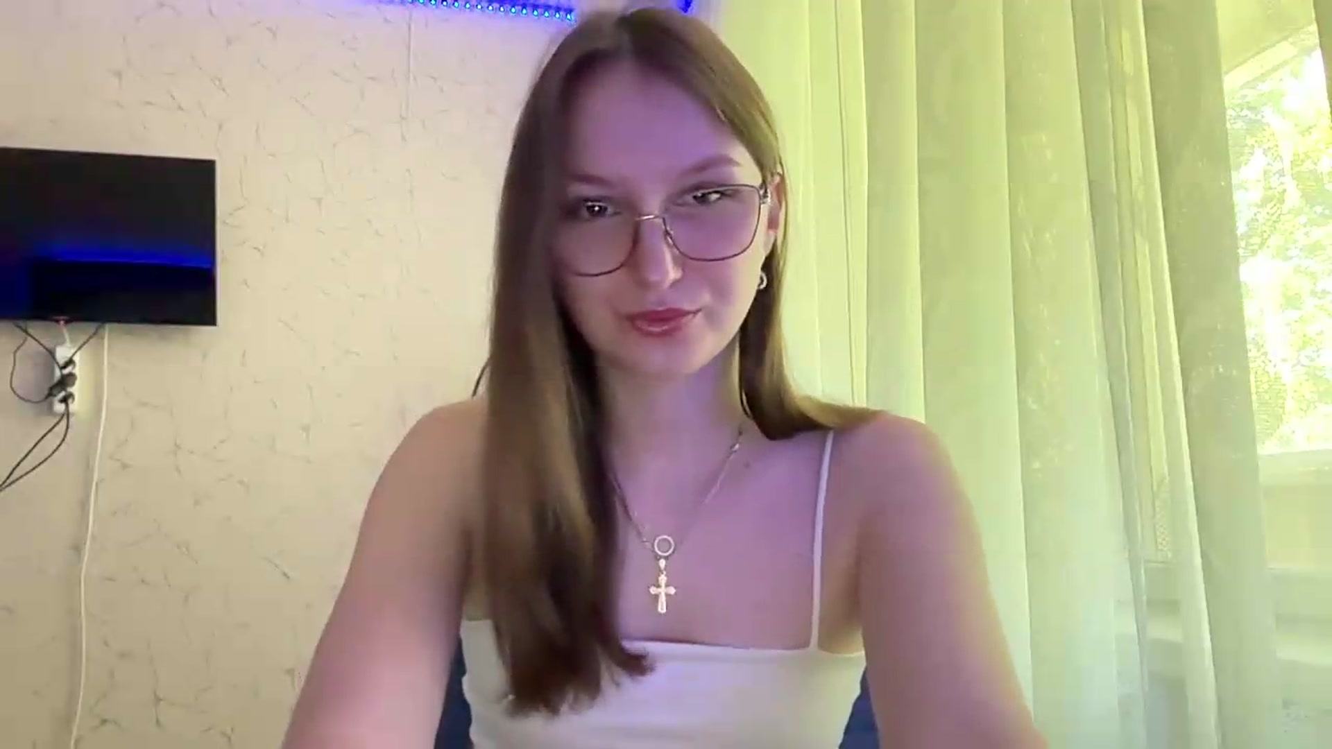 Gallery image thumbnail from SaraJay's myfreecams stream on, 07/19/2026, 10:34 image 6 of 20