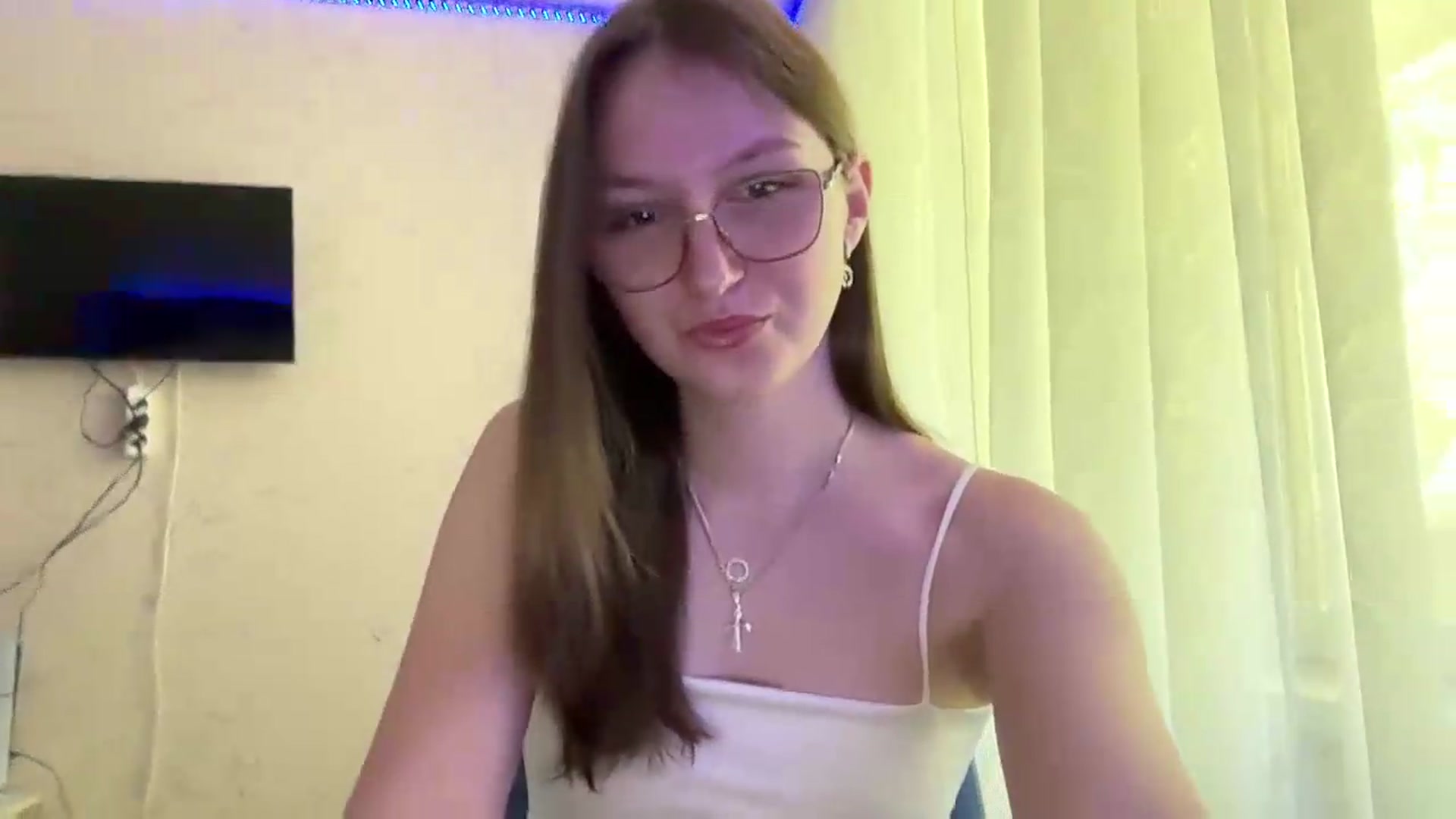 Gallery image thumbnail from SaraJay's myfreecams stream on, 07/19/2026, 10:34 image 10 of 20