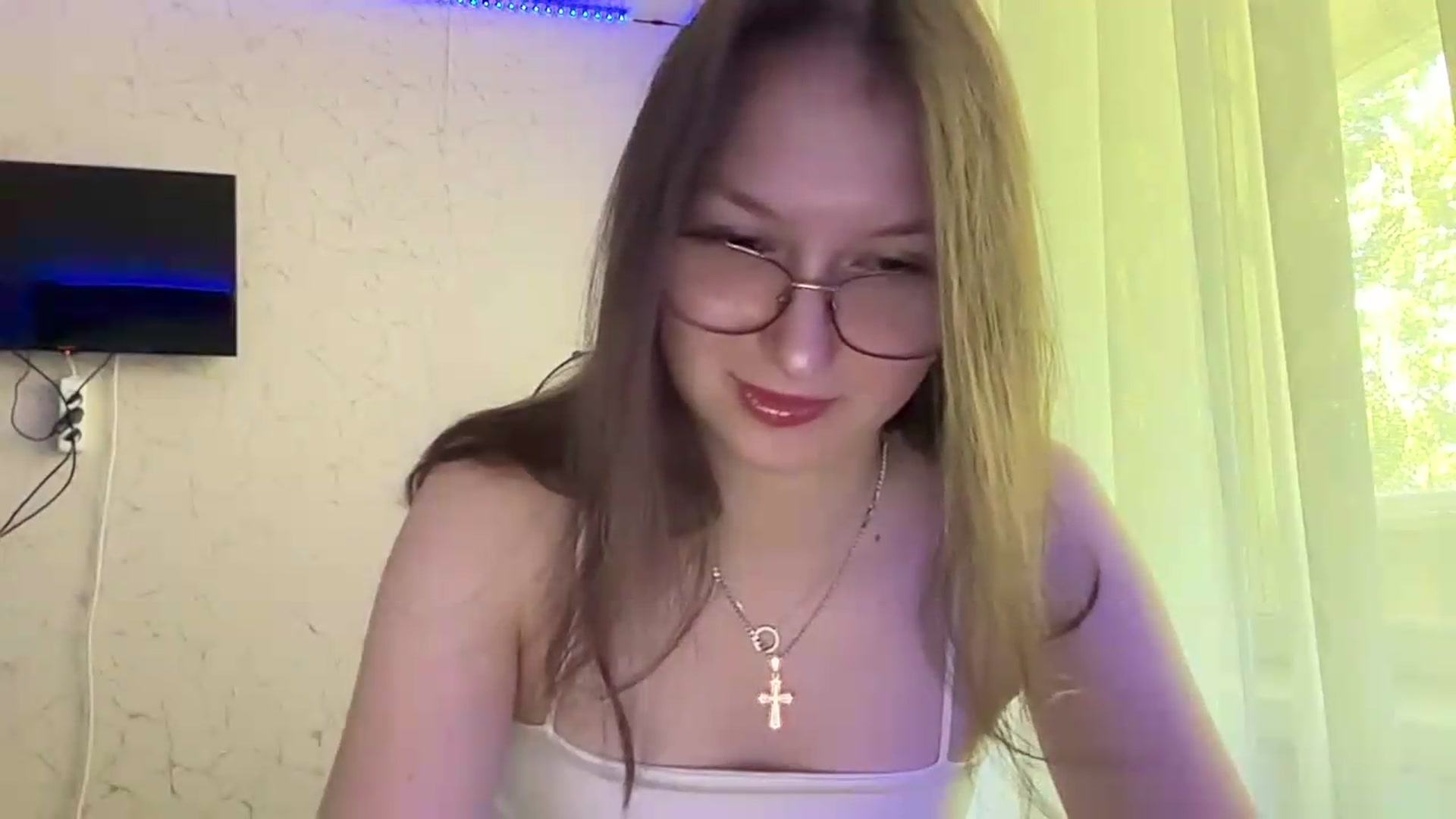 Gallery image thumbnail from SaraJay's myfreecams stream on, 07/19/2026, 10:34 image 2 of 20