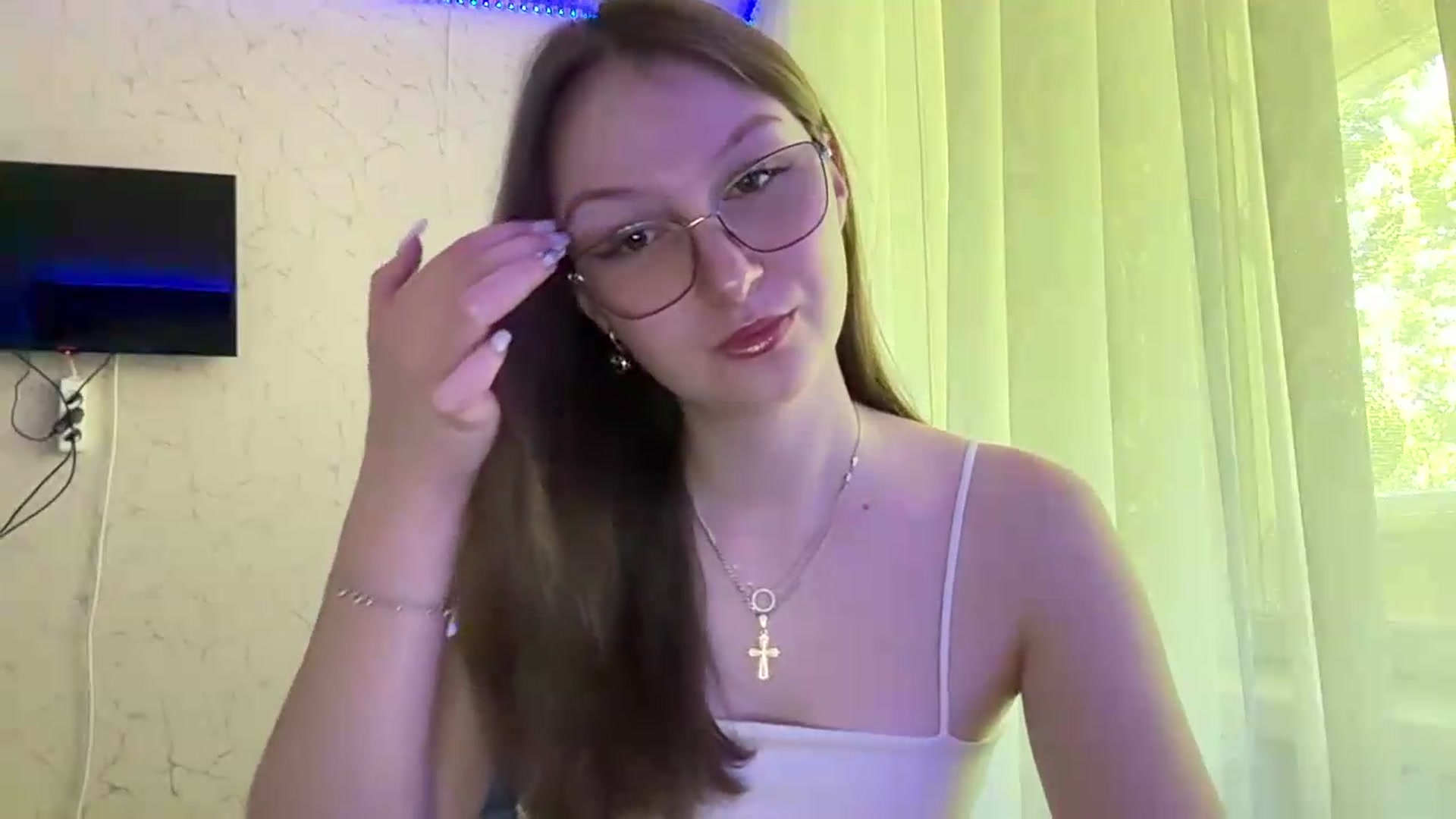 Gallery image thumbnail from SaraJay's myfreecams stream on, 07/19/2026, 10:34 image 3 of 20