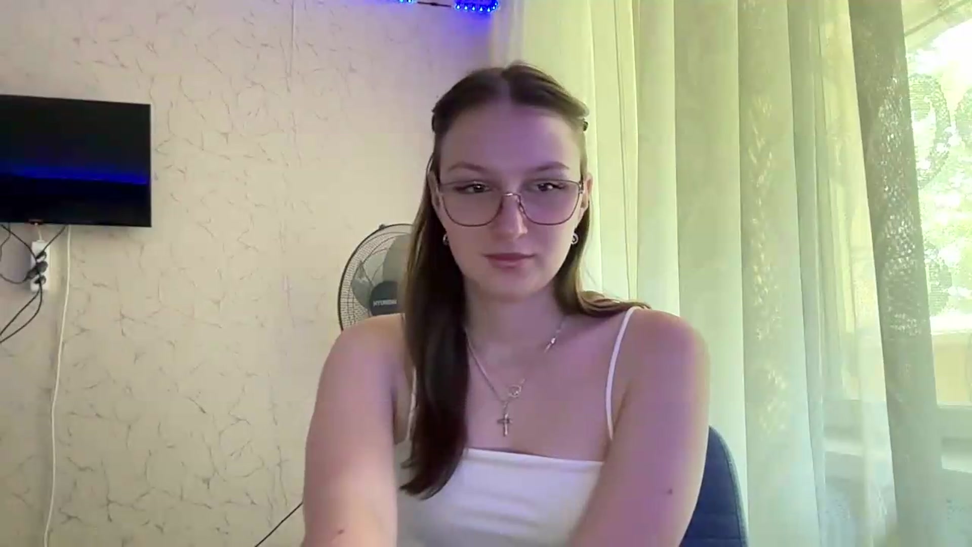 Gallery image thumbnail from SaraJay's myfreecams stream on, 07/19/2026, 11:50 image 19 of 20