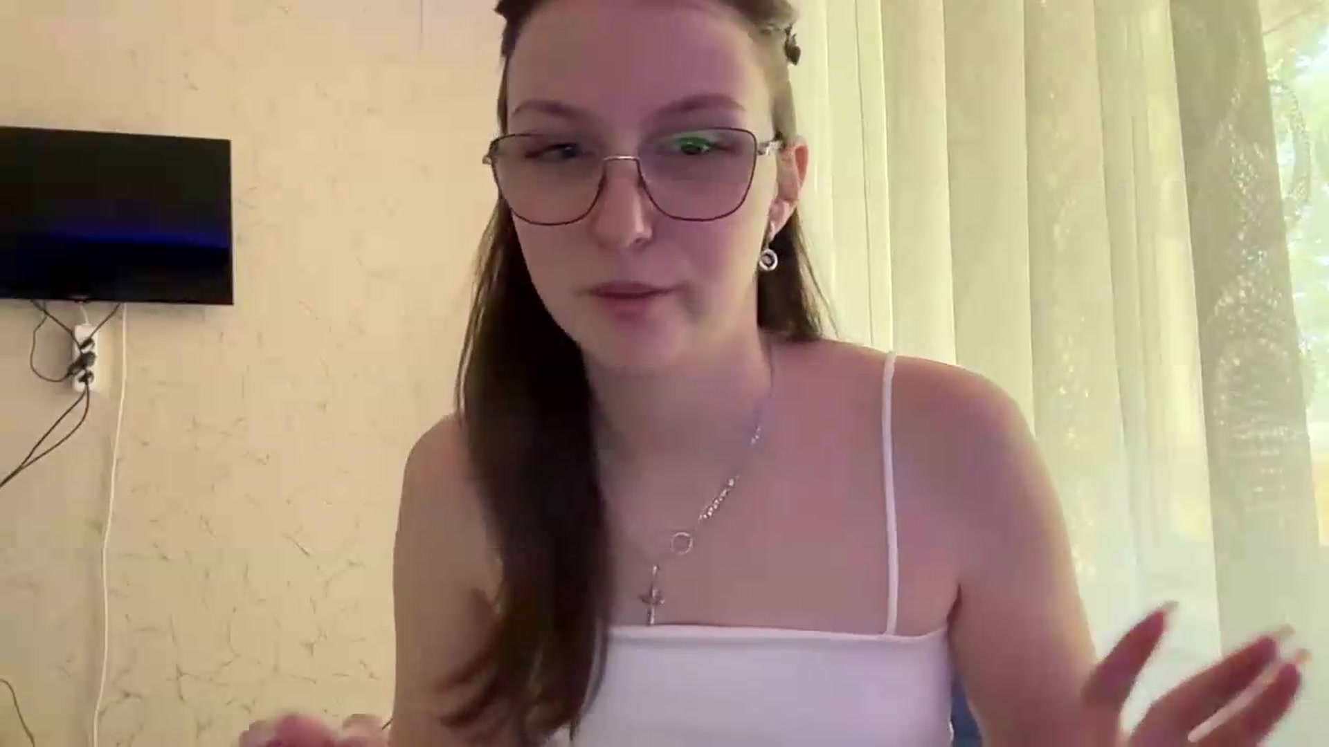 Gallery image thumbnail from SaraJay's myfreecams stream on, 07/19/2026, 13:01 image 8 of 20
