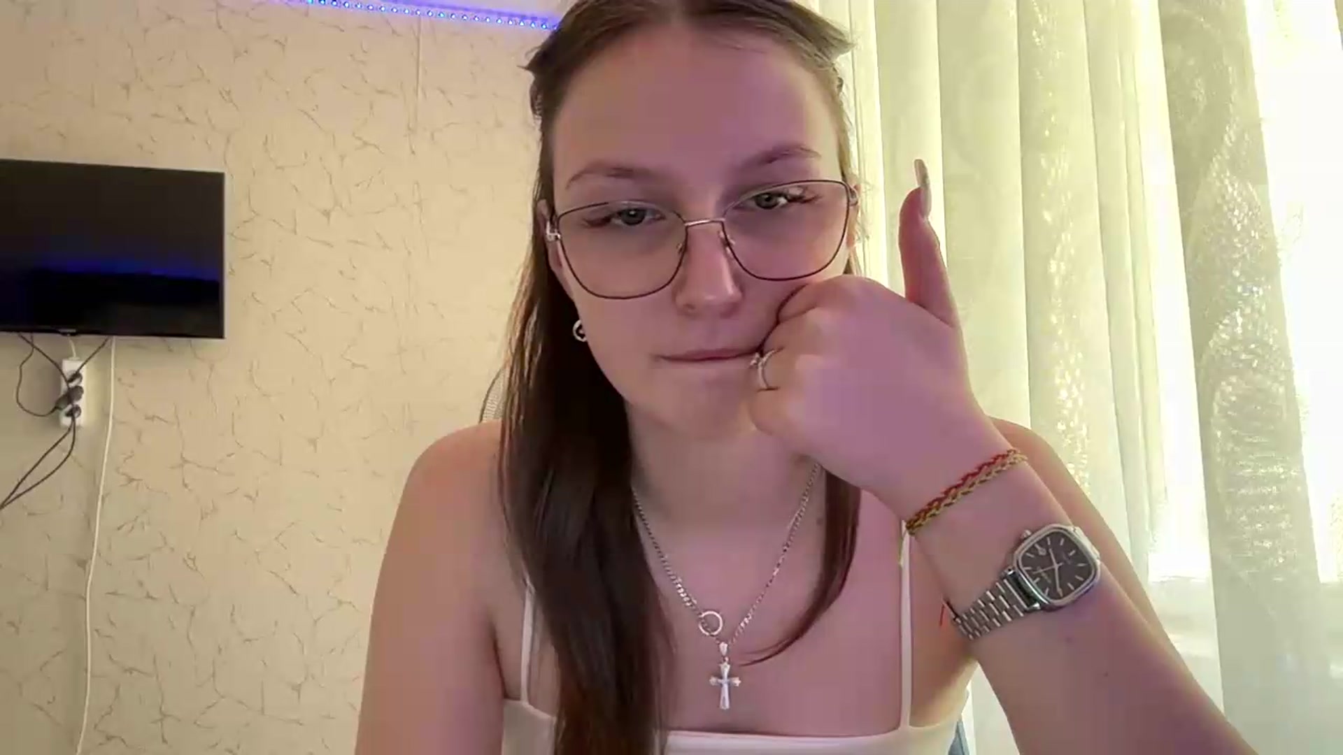 Gallery image thumbnail from SaraJay's myfreecams stream on, 07/19/2026, 13:01 image 18 of 20