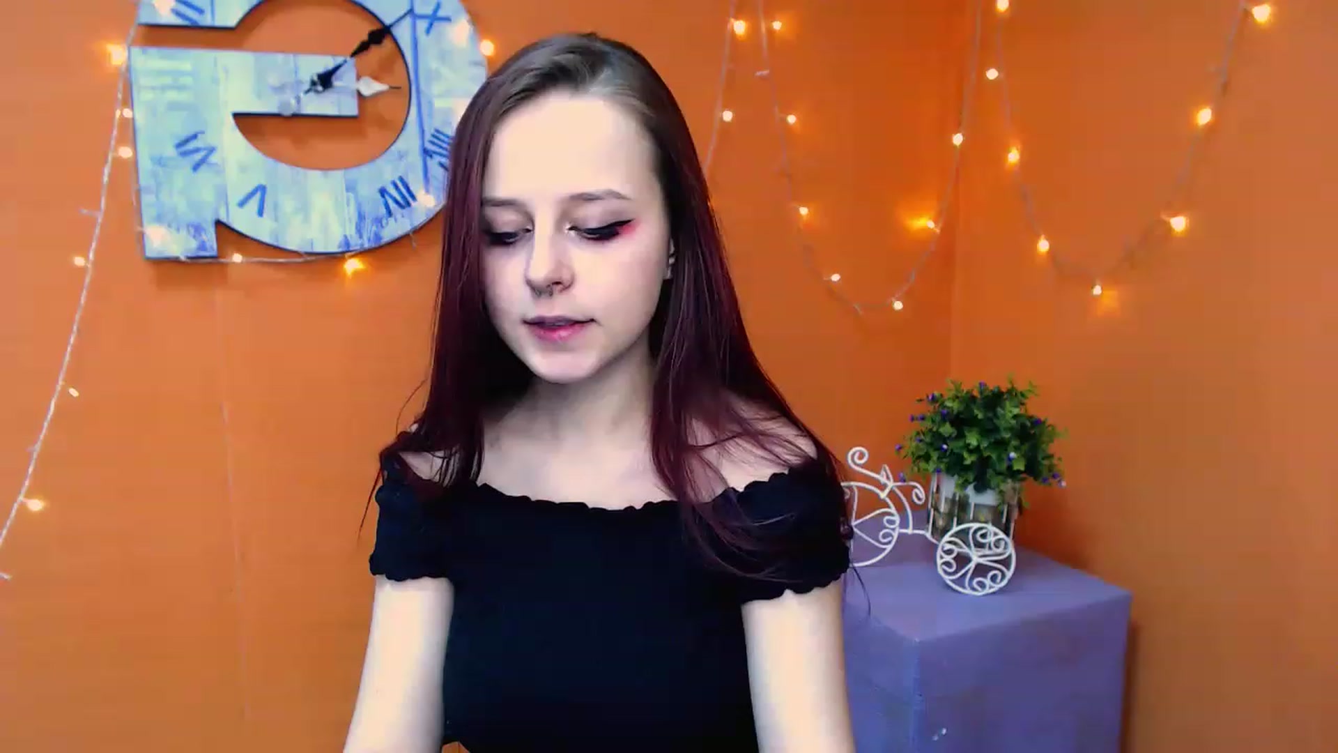 Gallery image thumbnail from SaraLipss_'s myfreecams stream on, 03/31/2023, 13:53 image 20 of 20