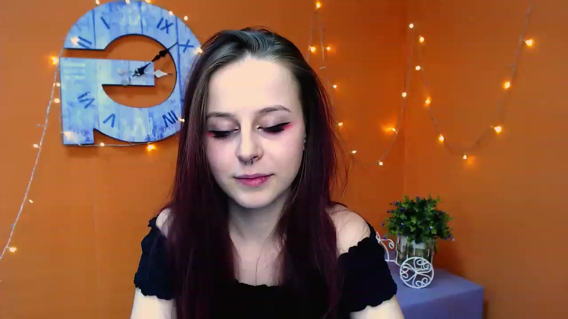 Gallery image thumbnail from SaraLipss_'s myfreecams stream on, 03/31/2023, 17:31 image 1 of 20