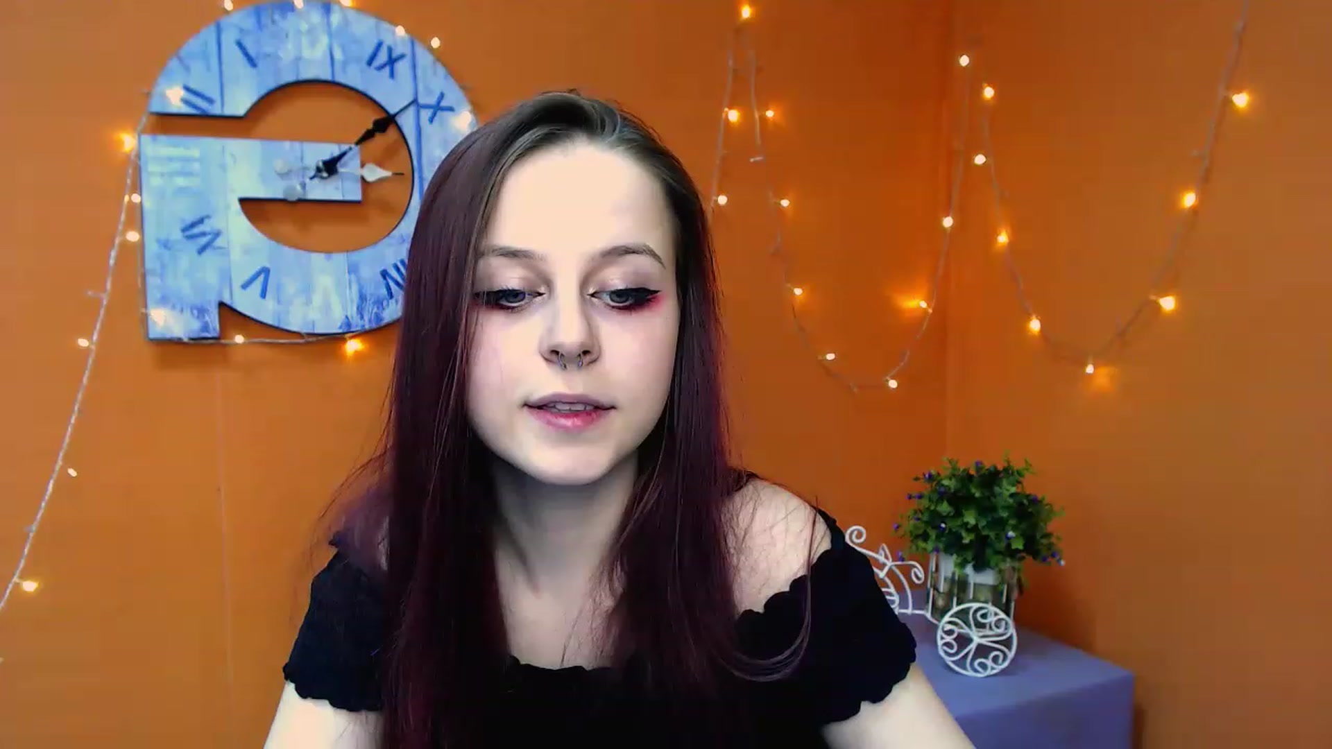 Gallery image thumbnail from SaraLipss_'s myfreecams stream on, 03/31/2023, 17:31 image 20 of 20