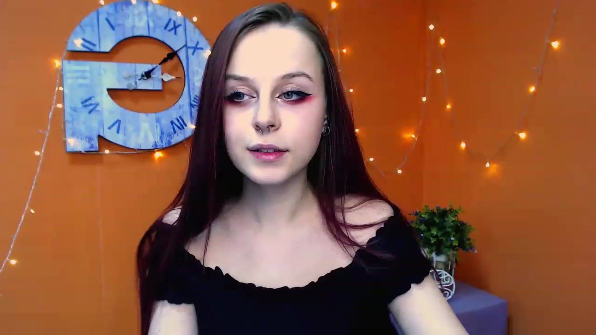 Gallery image thumbnail from SaraLipss_'s myfreecams stream on, 03/31/2023, 18:29 image 20 of 20