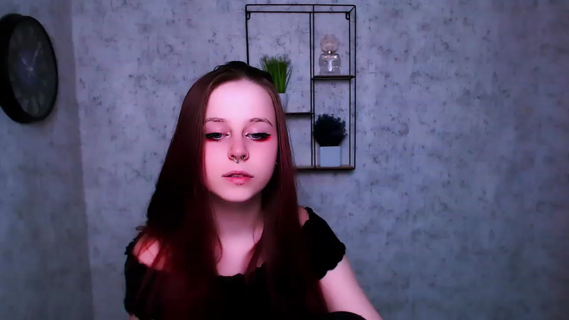 Gallery image thumbnail from SaraLipss_'s myfreecams stream on, 03/31/2023, 22:24 image 9 of 20