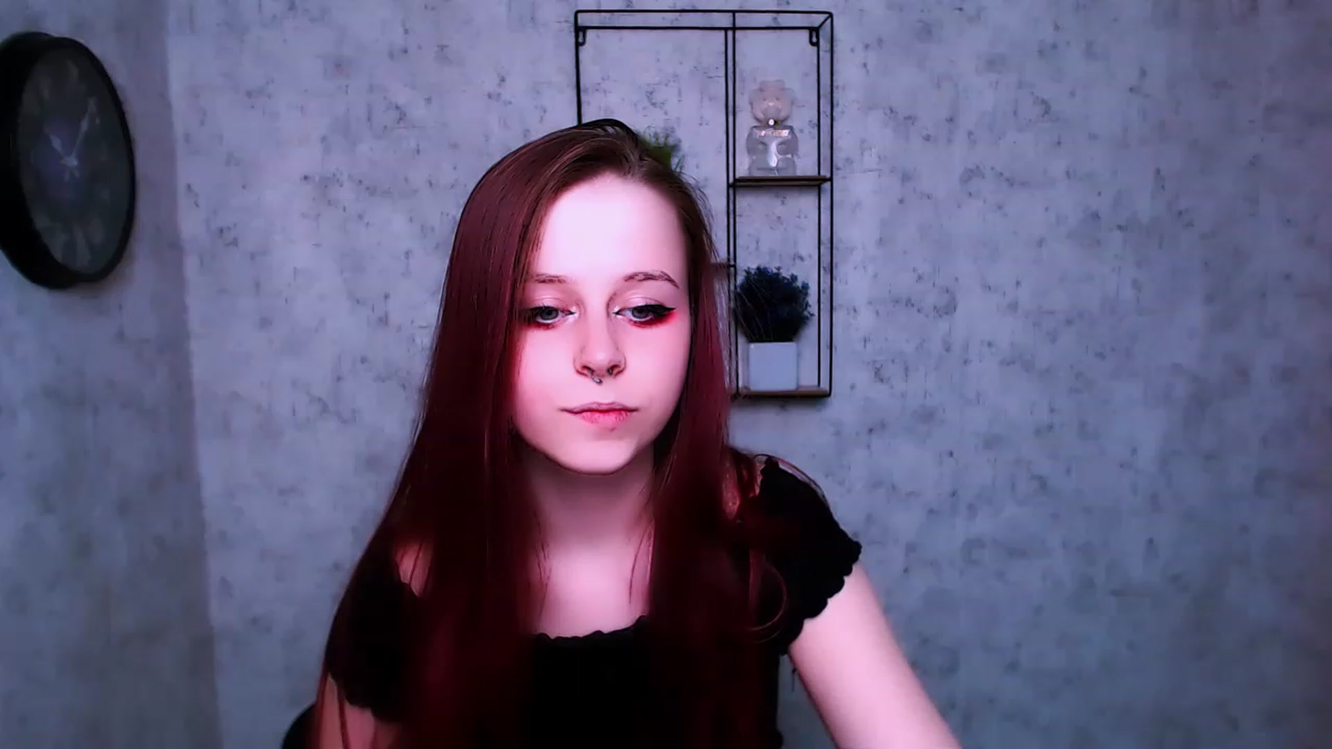 Gallery image thumbnail from SaraLipss_'s myfreecams stream on, 03/31/2023, 22:24 image 14 of 20