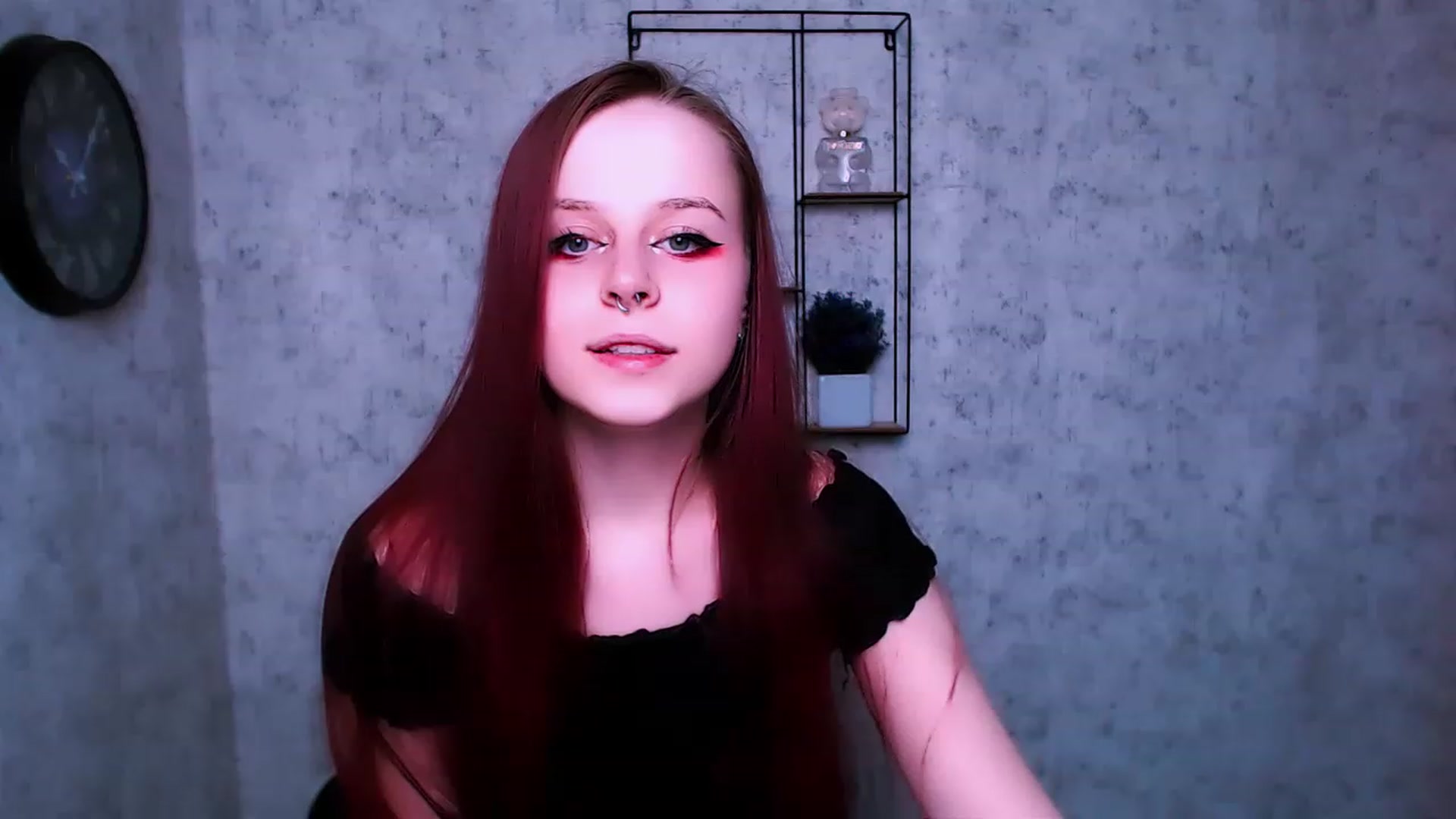 Gallery image thumbnail from SaraLipss_'s myfreecams stream on, 03/31/2023, 22:24 image 12 of 20