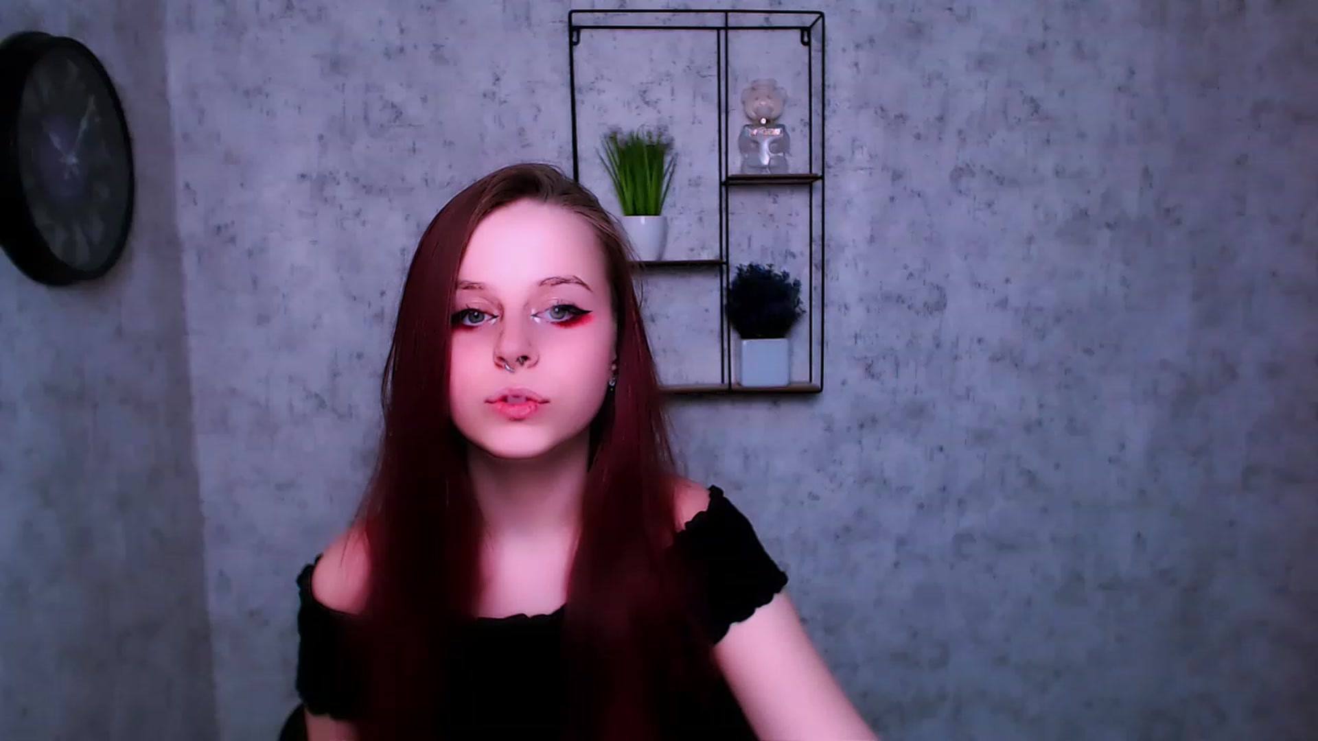Gallery image thumbnail from SaraLipss_'s myfreecams stream on, 03/31/2023, 22:24 image 18 of 20