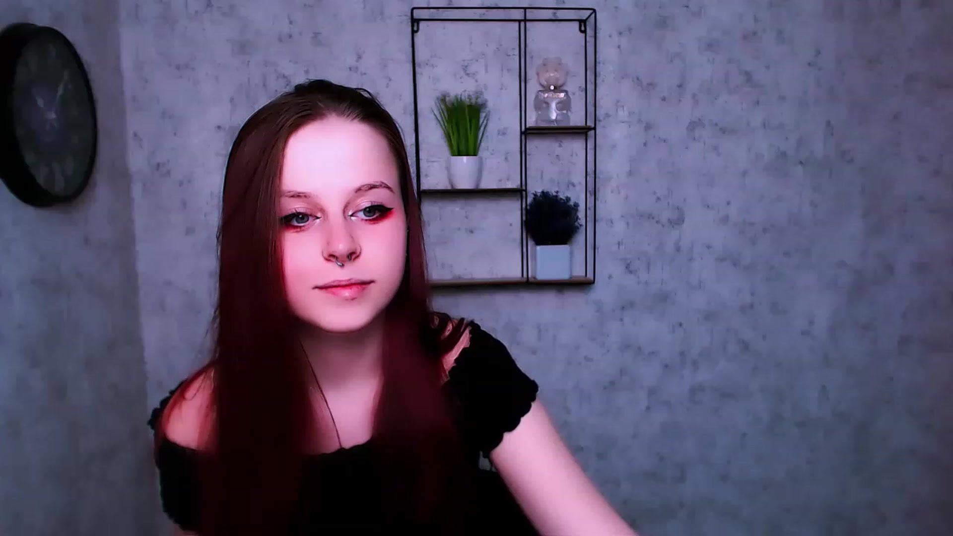 Gallery image thumbnail from SaraLipss_'s myfreecams stream on, 03/31/2023, 22:24 image 20 of 20