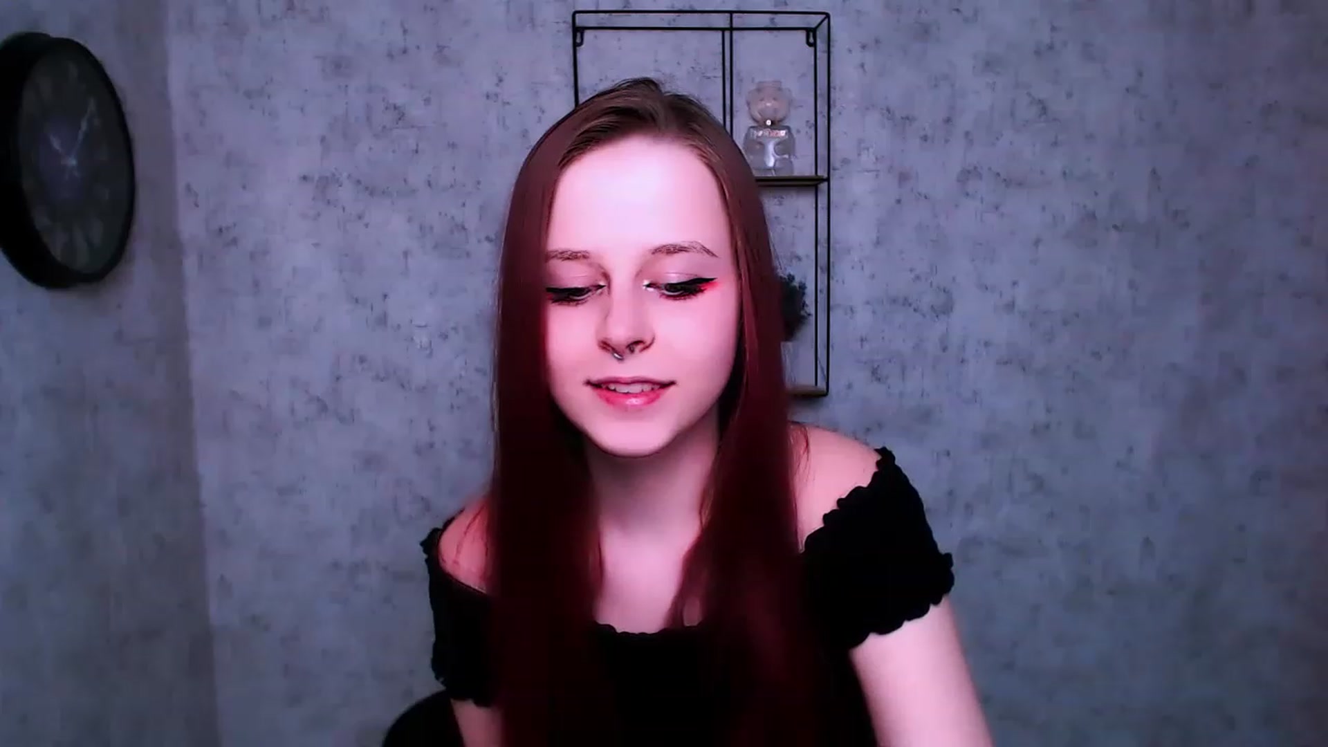 Gallery image thumbnail from SaraLipss_'s myfreecams stream on, 03/31/2023, 22:24 image 6 of 20