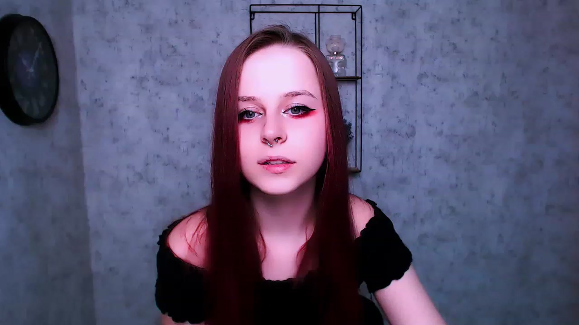 Gallery image thumbnail from SaraLipss_'s myfreecams stream on, 03/31/2023, 22:24 image 8 of 20