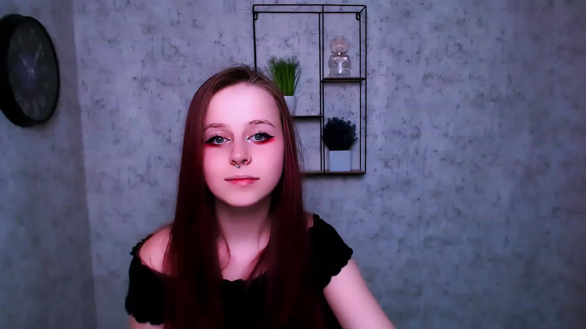 Gallery image thumbnail from SaraLipss_'s myfreecams stream on, 03/31/2023, 22:24 image 11 of 20