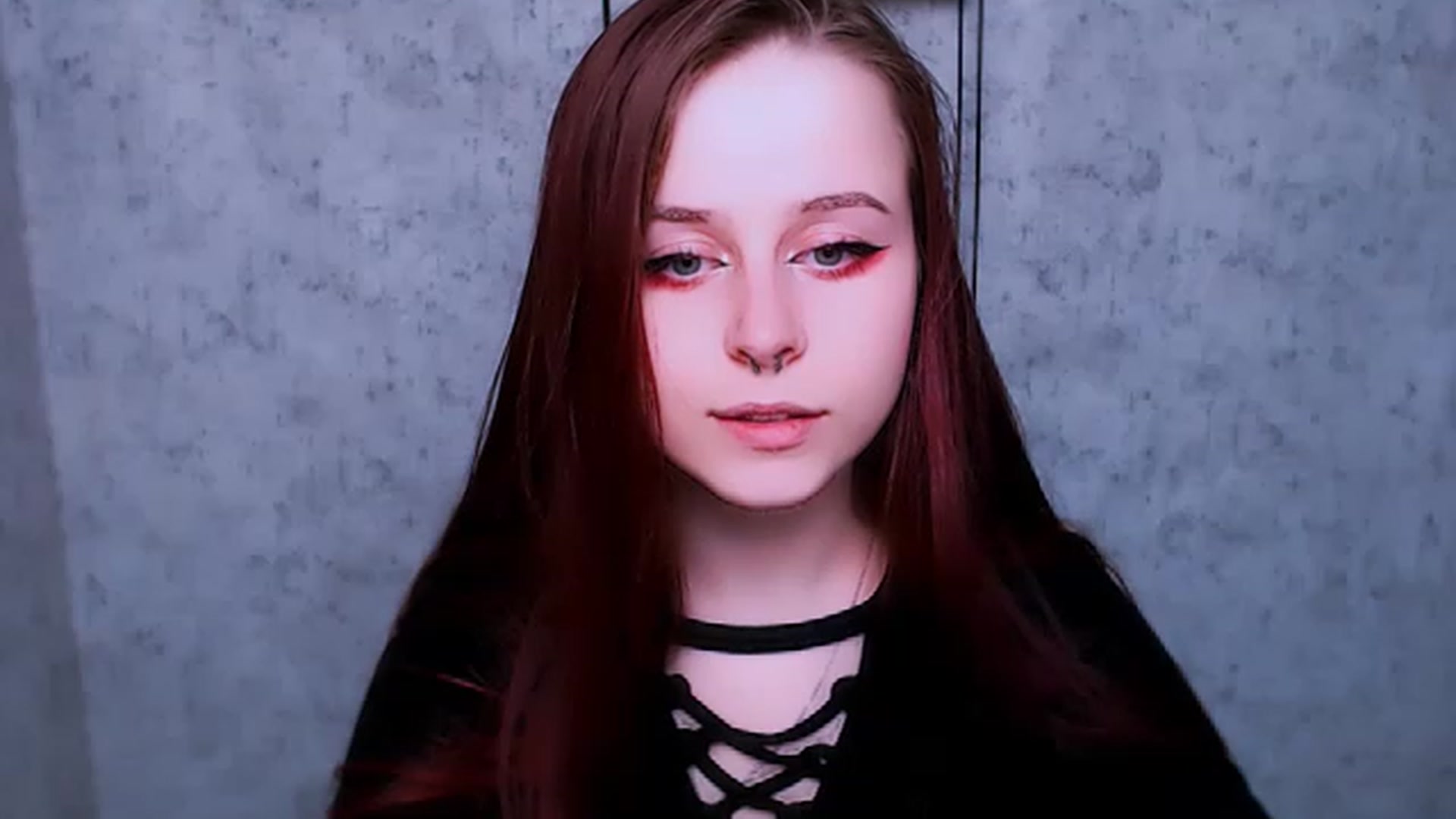 Gallery image thumbnail from SaraLipss_'s myfreecams stream on, 04/01/2023, 23:44 image 6 of 20