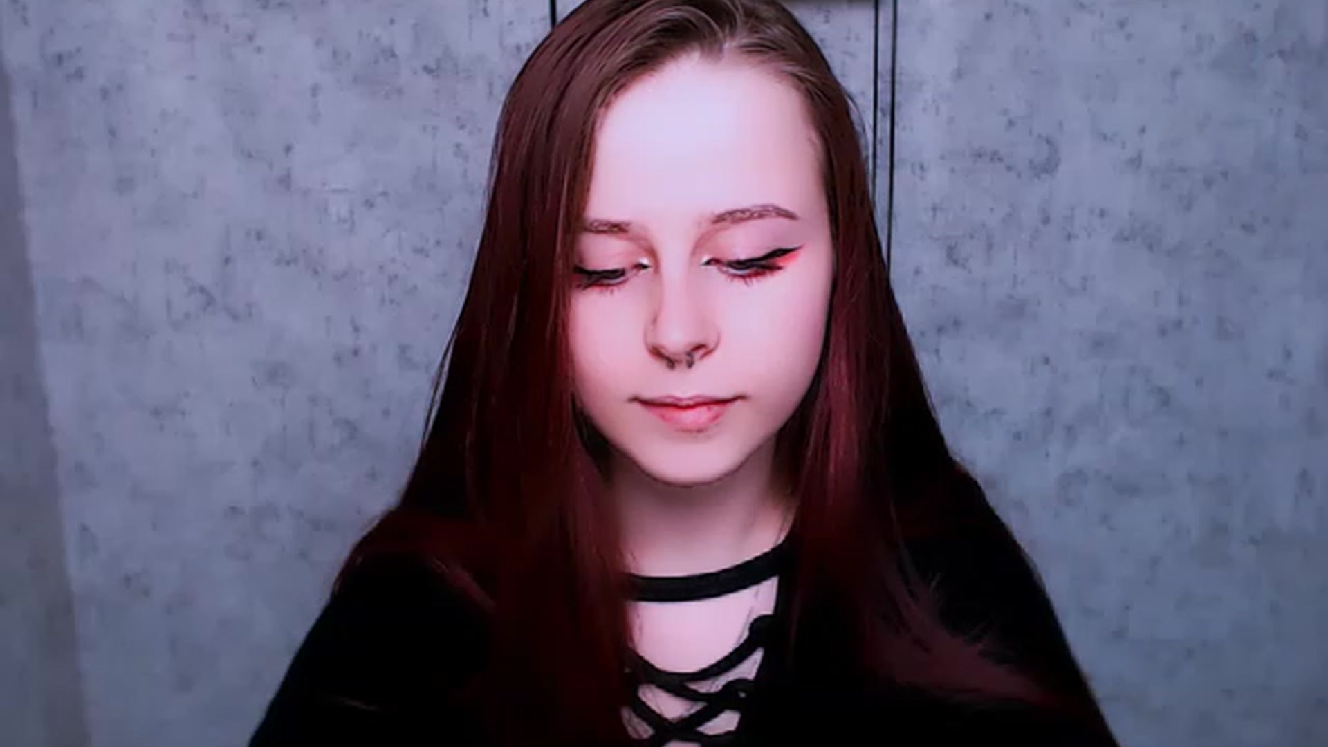 Gallery image thumbnail from SaraLipss_'s myfreecams stream on, 04/01/2023, 23:44 image 17 of 20
