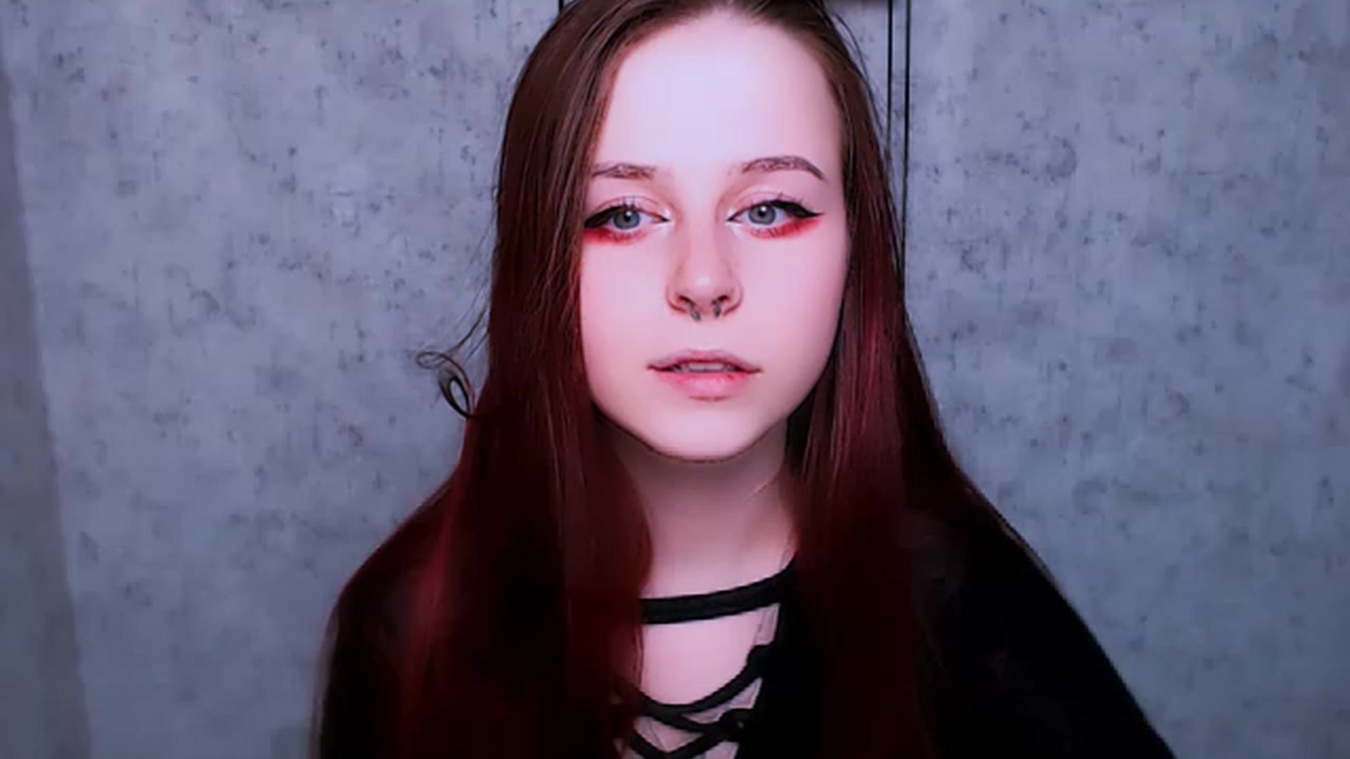 Gallery image thumbnail from SaraLipss_'s myfreecams stream on, 04/02/2023, 24:42 image 20 of 20