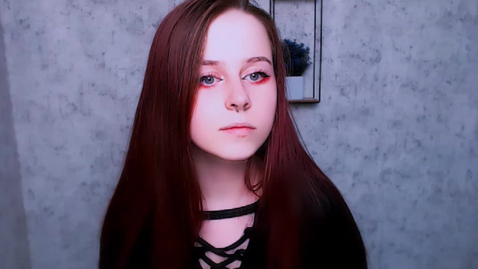 Gallery image thumbnail from SaraLipss_'s myfreecams stream on, 04/02/2023, 24:42 image 3 of 20