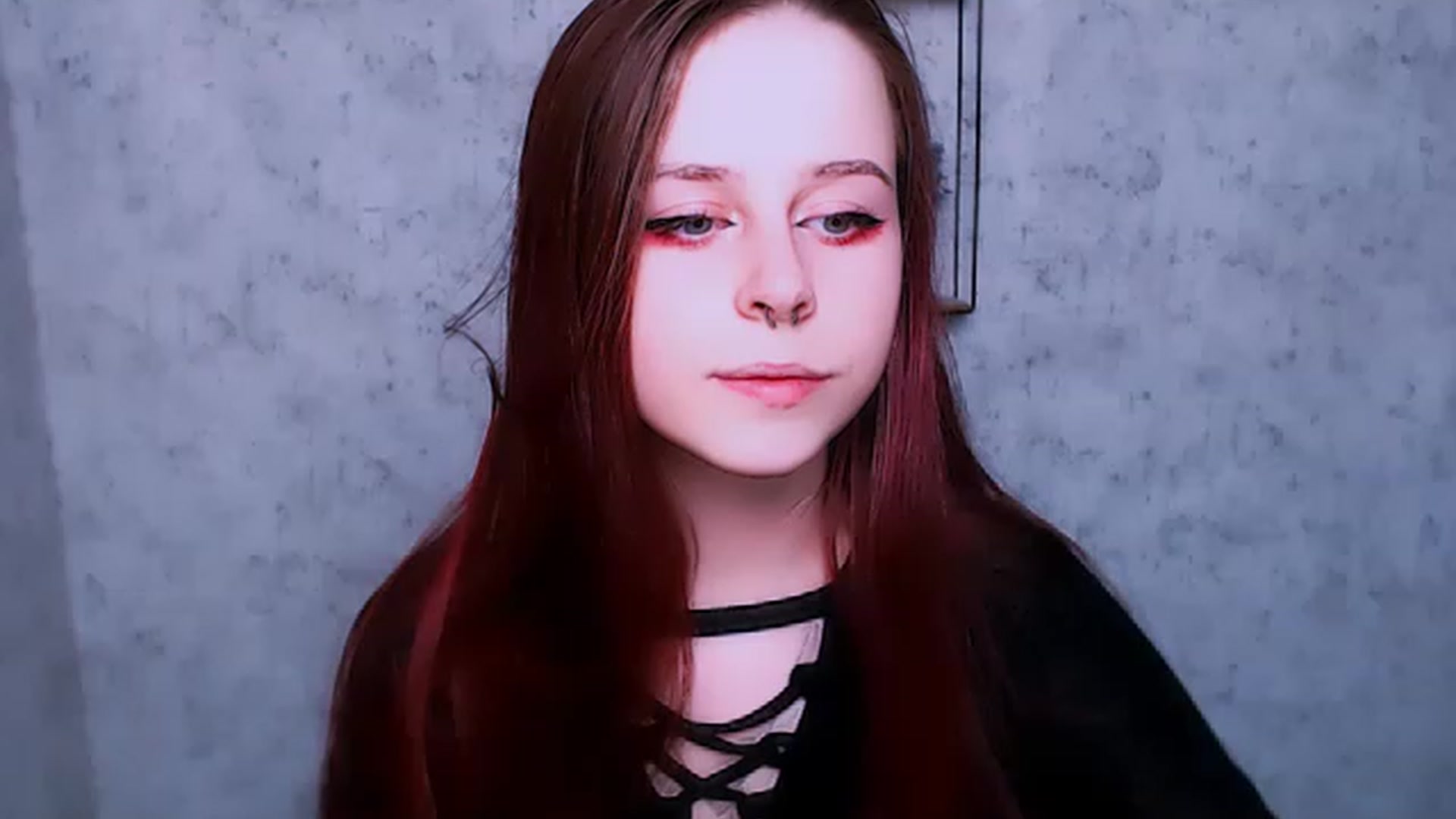 Gallery image thumbnail from SaraLipss_'s myfreecams stream on, 04/02/2023, 24:42 image 19 of 20