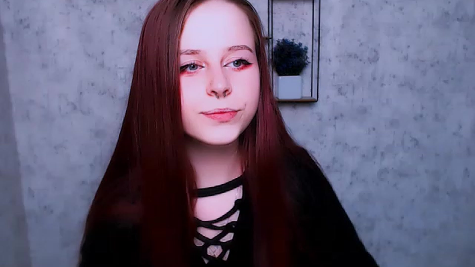 Gallery image thumbnail from SaraLipss_'s myfreecams stream on, 04/02/2023, 24:42 image 16 of 20