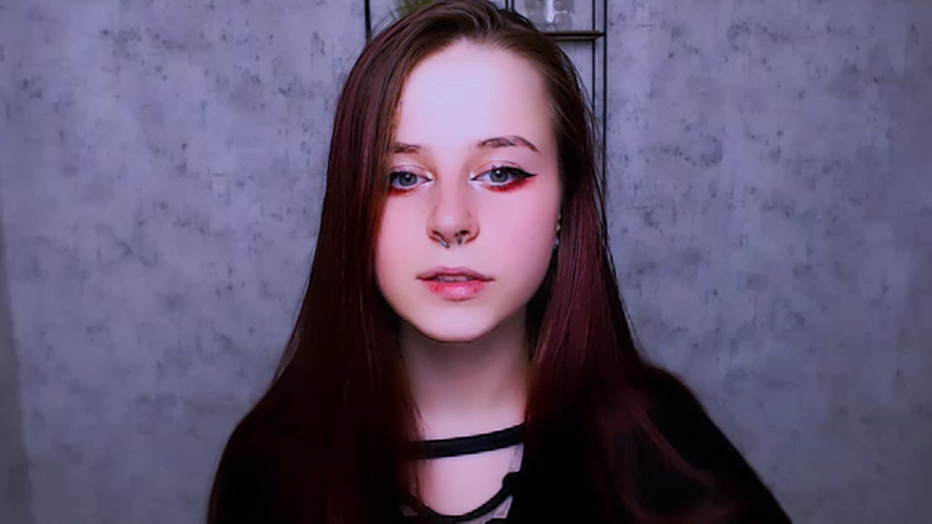 Gallery image thumbnail from SaraLipss_'s myfreecams stream on, 04/02/2023, 22:59 image 3 of 20