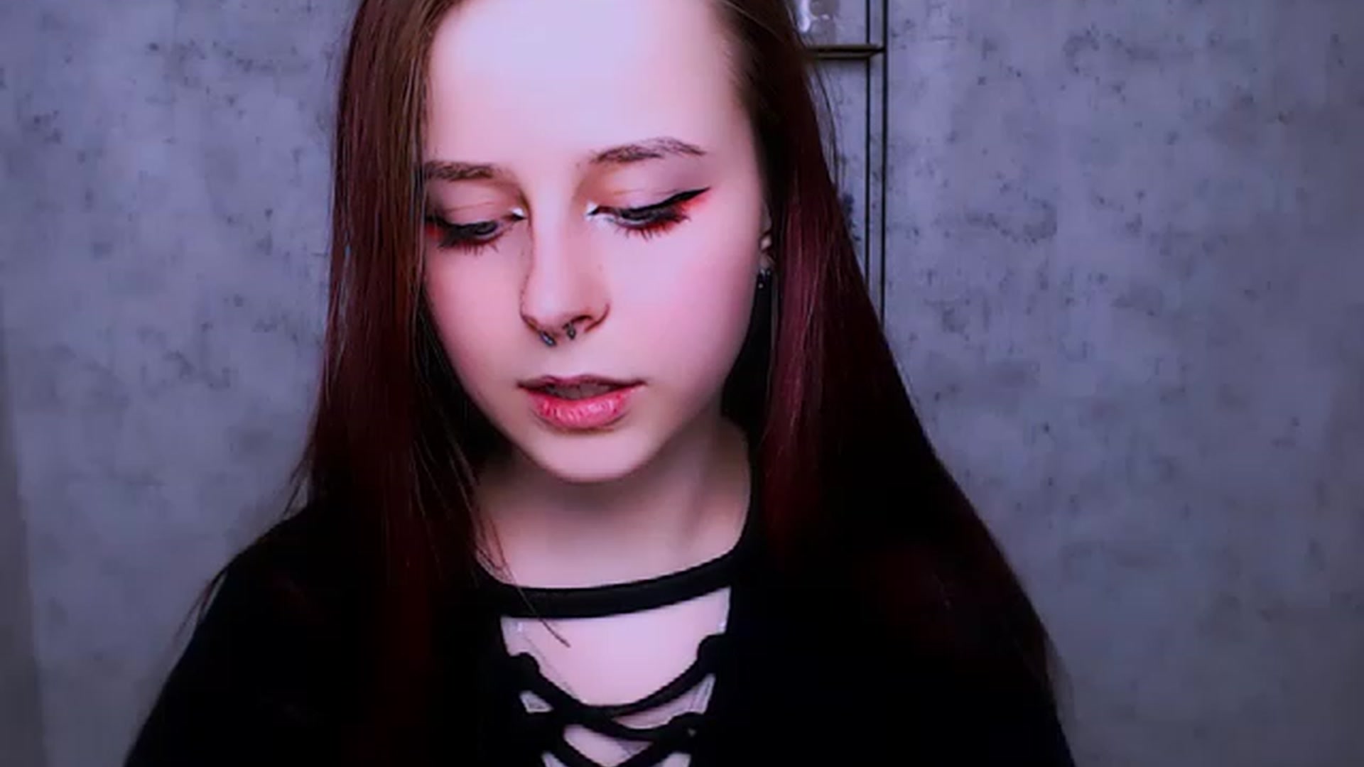 Gallery image thumbnail from SaraLipss_'s myfreecams stream on, 04/02/2023, 22:59 image 17 of 20