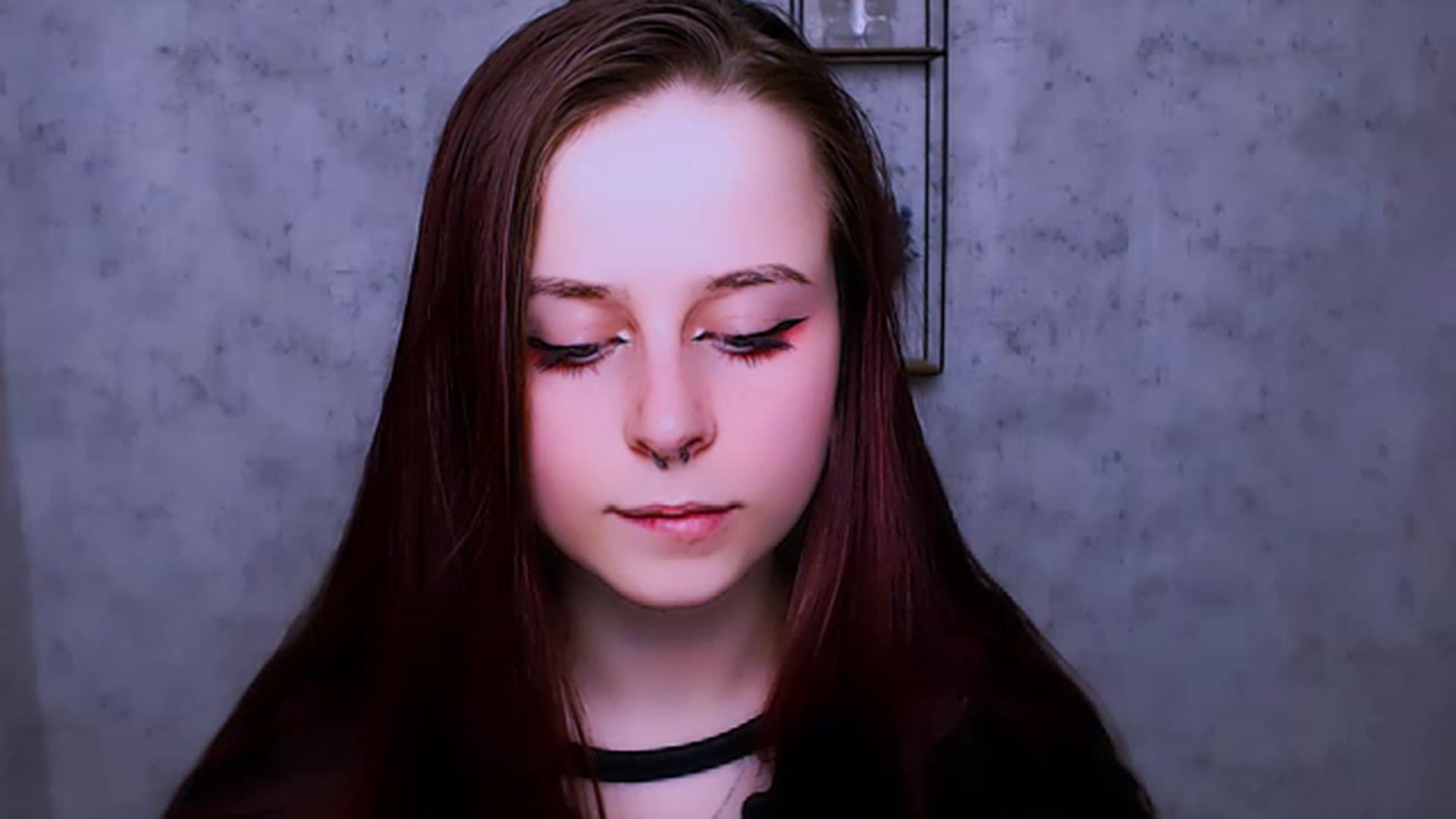 Gallery image thumbnail from SaraLipss_'s myfreecams stream on, 04/02/2023, 22:59 image 11 of 20