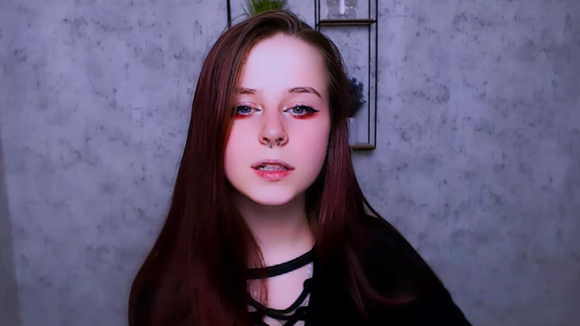 Gallery image thumbnail from SaraLipss_'s myfreecams stream on, 04/02/2023, 22:59 image 1 of 20