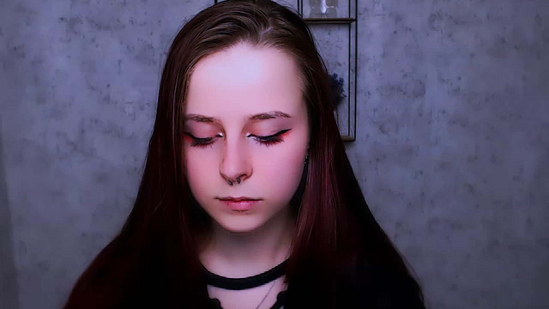 Gallery image thumbnail from SaraLipss_'s myfreecams stream on, 04/02/2023, 22:59 image 9 of 20