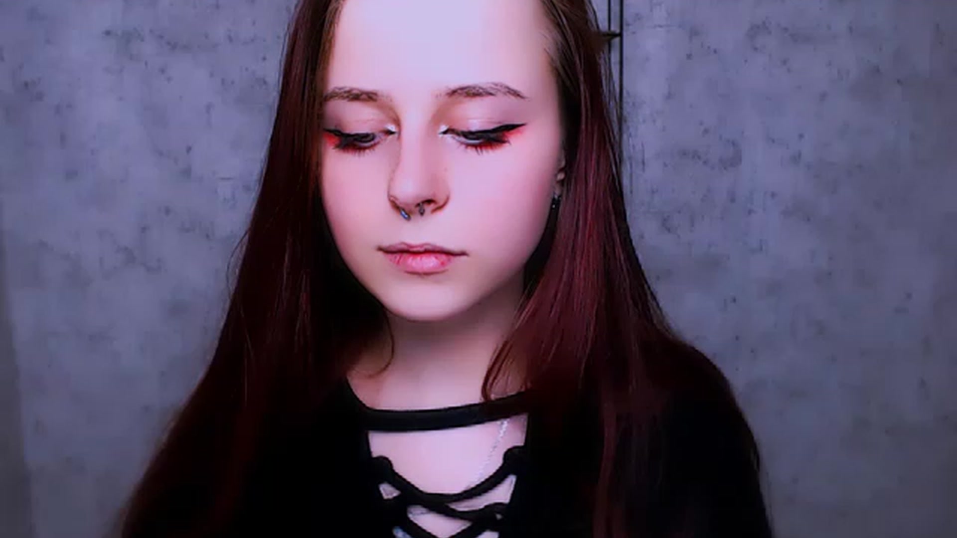 Gallery image thumbnail from SaraLipss_'s myfreecams stream on, 04/02/2023, 22:59 image 4 of 20