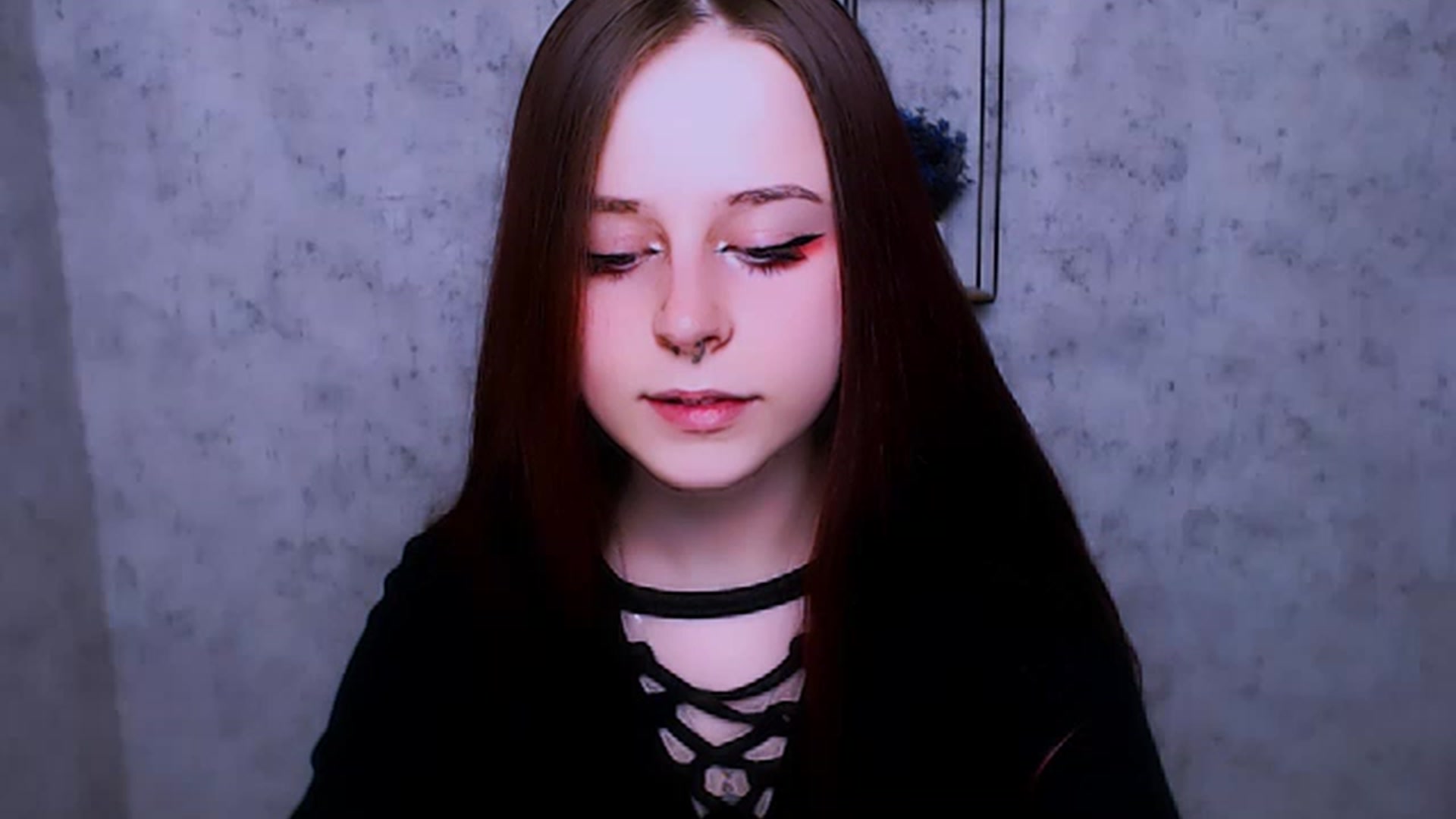 Gallery image thumbnail from SaraLipss_'s myfreecams stream on, 04/03/2023, 19:21 image 12 of 20