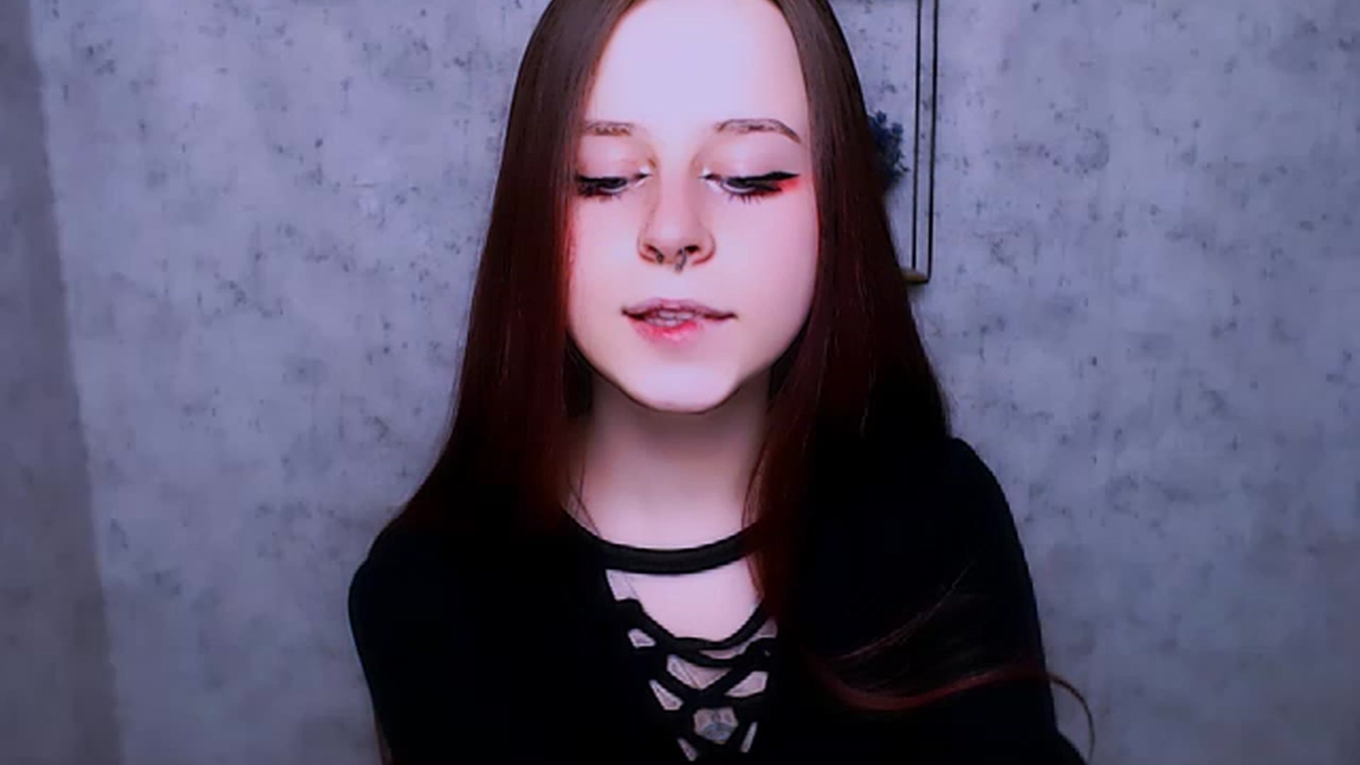 Gallery image thumbnail from SaraLipss_'s myfreecams stream on, 04/03/2023, 19:21 image 8 of 20