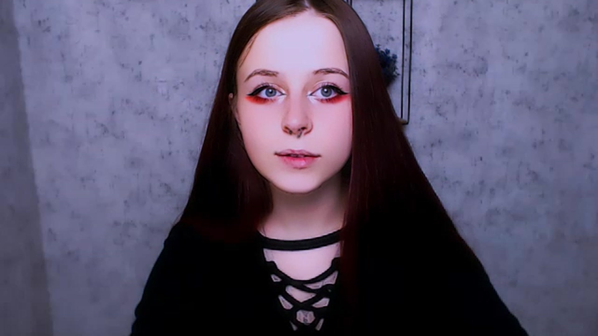 Gallery image thumbnail from SaraLipss_'s myfreecams stream on, 04/03/2023, 19:21 image 16 of 20