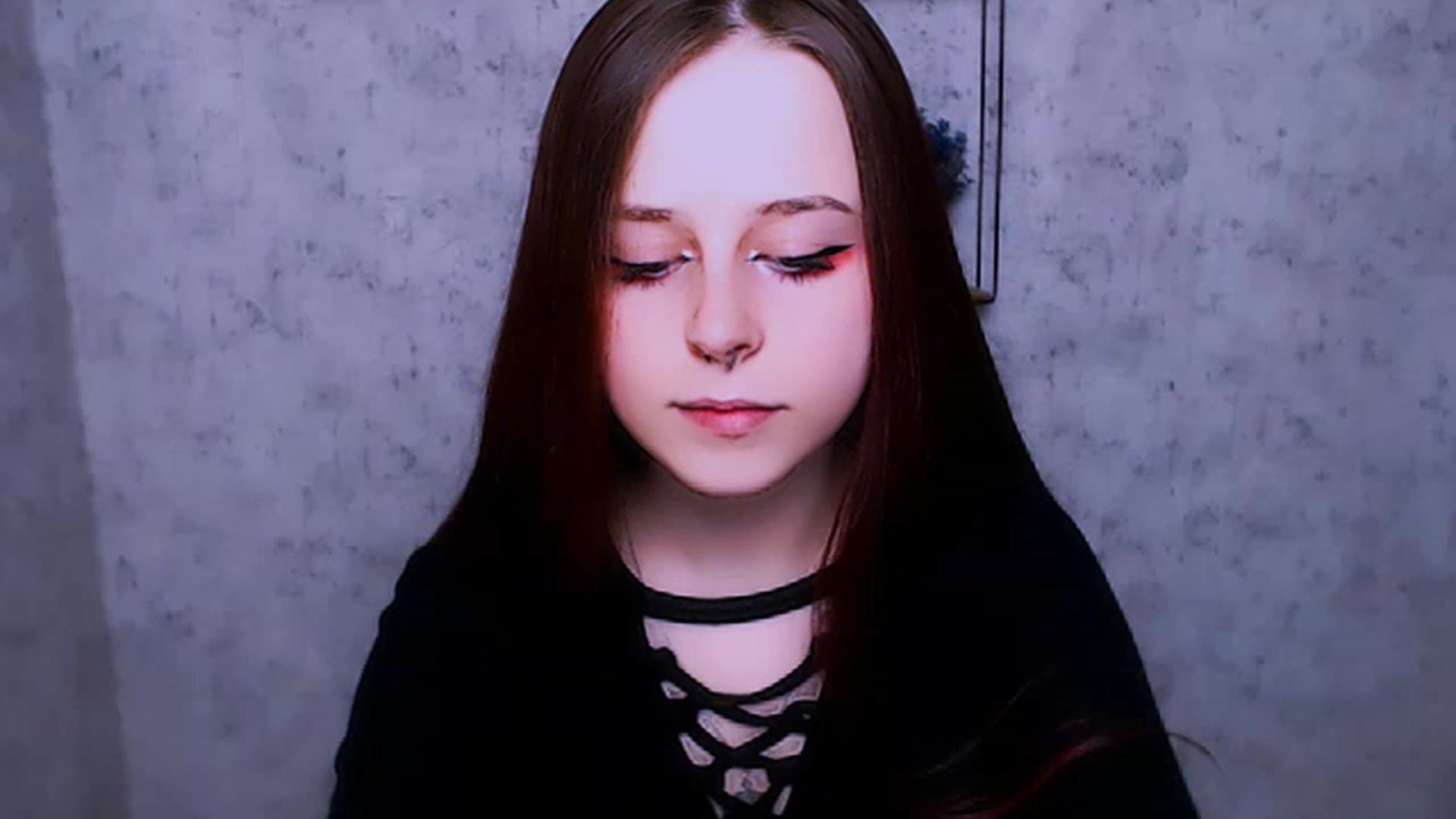 Gallery image thumbnail from SaraLipss_'s myfreecams stream on, 04/03/2023, 19:21 image 10 of 20