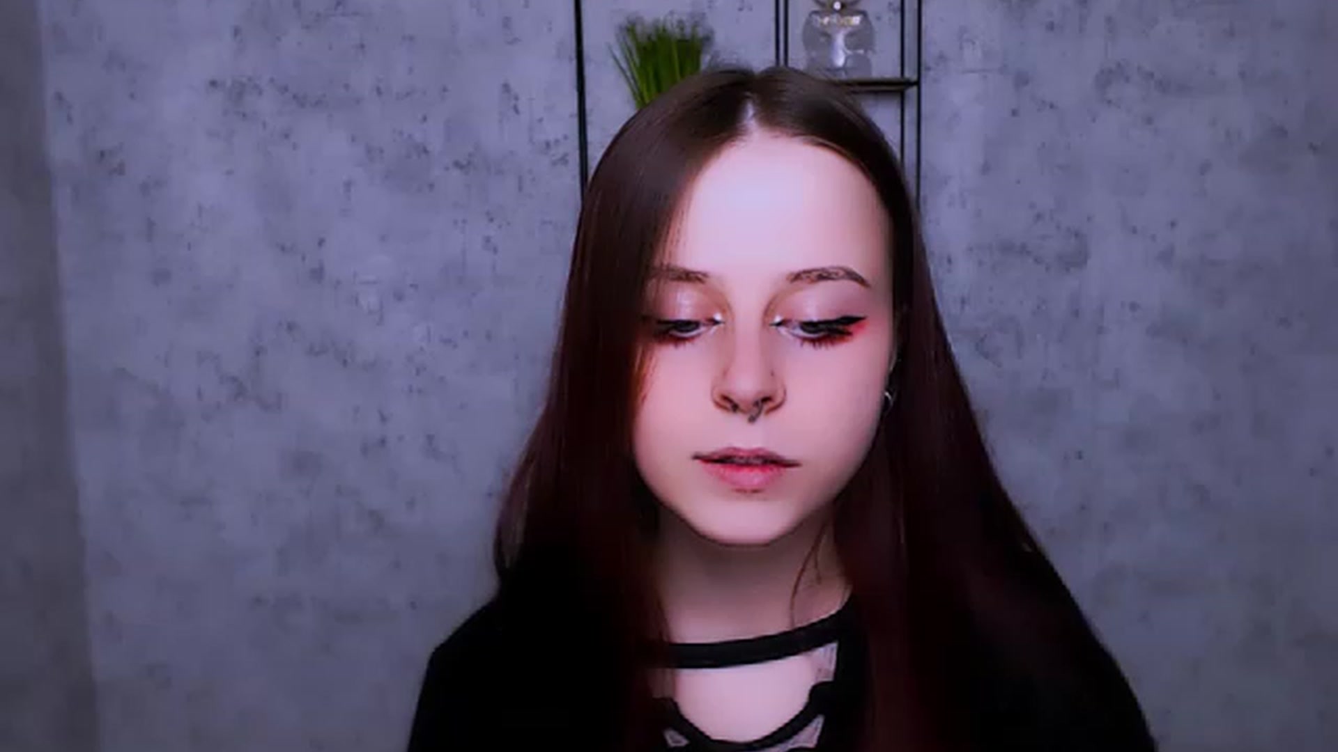 Gallery image thumbnail from SaraLipss_'s myfreecams stream on, 04/03/2023, 20:35 image 16 of 20