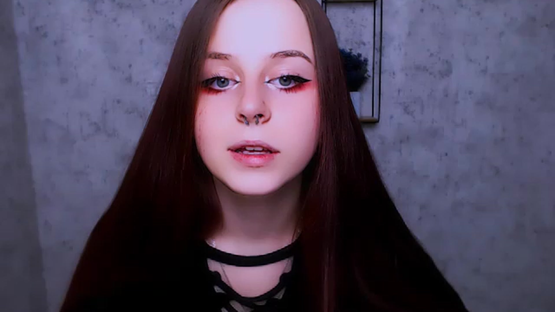 Gallery image thumbnail from SaraLipss_'s myfreecams stream on, 04/03/2023, 21:57 image 9 of 20