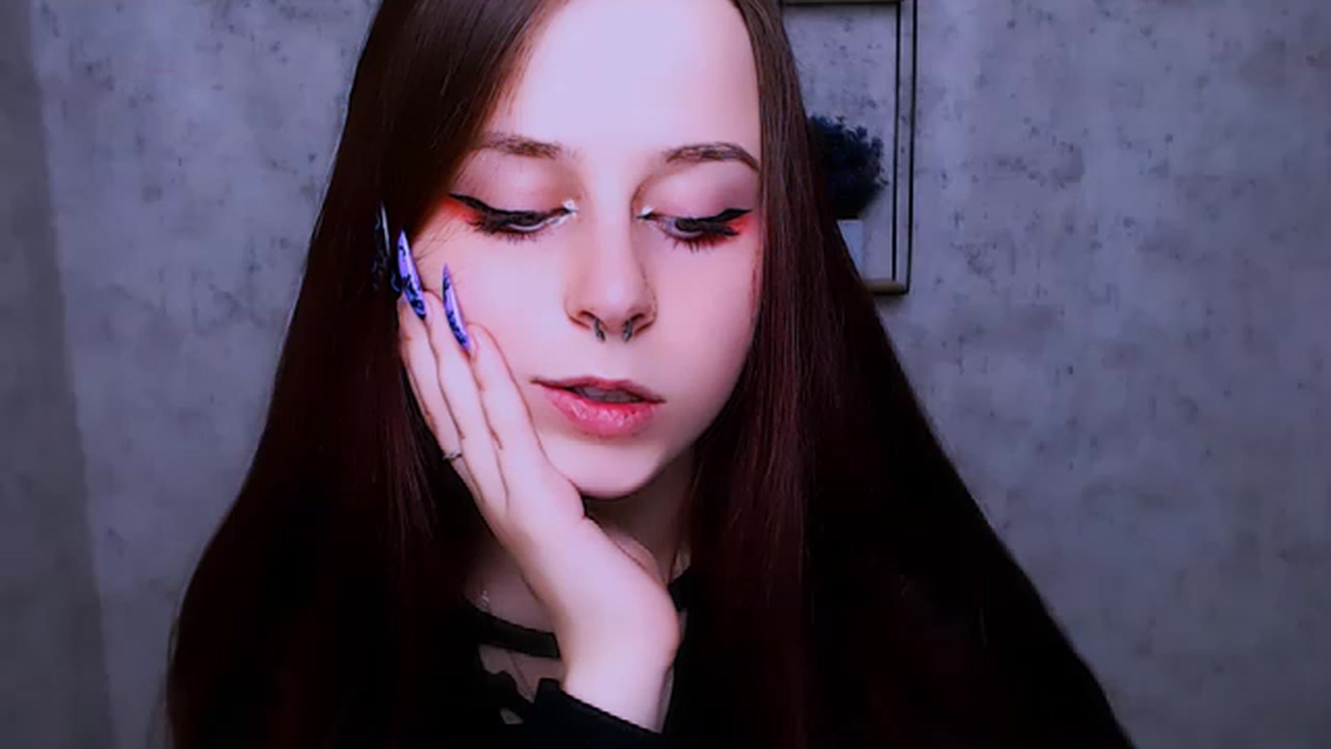 Gallery image thumbnail from SaraLipss_'s myfreecams stream on, 04/03/2023, 21:57 image 8 of 20