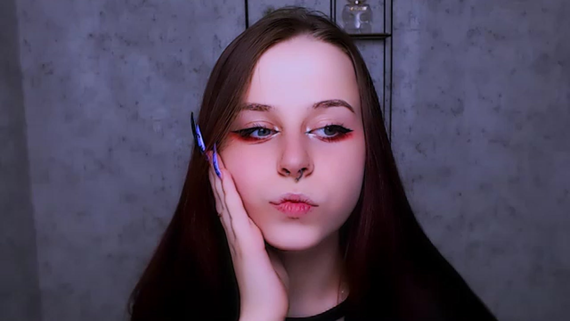 Gallery image thumbnail from SaraLipss_'s myfreecams stream on, 04/03/2023, 21:57 image 4 of 20