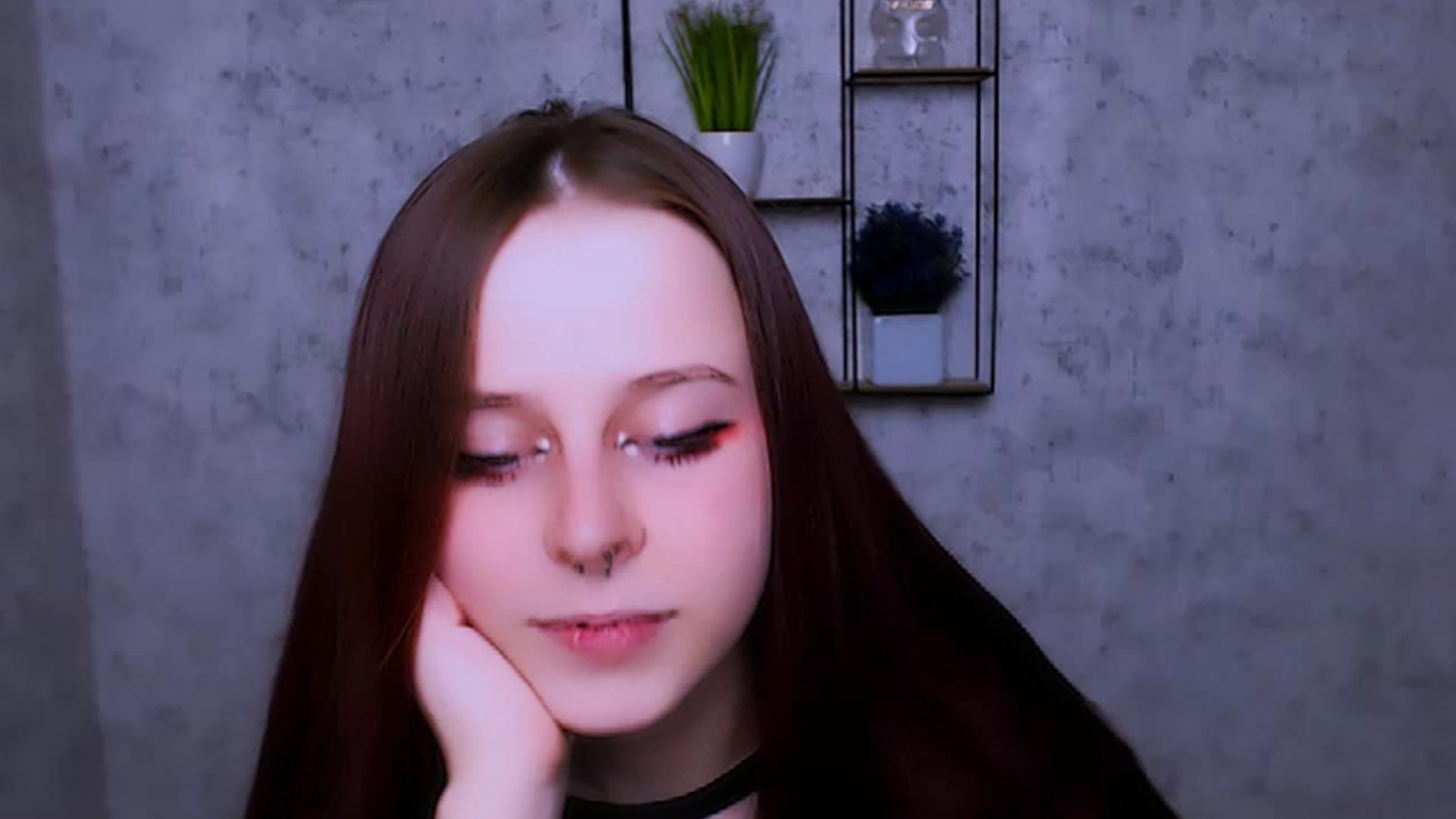 Gallery image thumbnail from SaraLipss_'s myfreecams stream on, 04/04/2023, 24:36 image 17 of 20