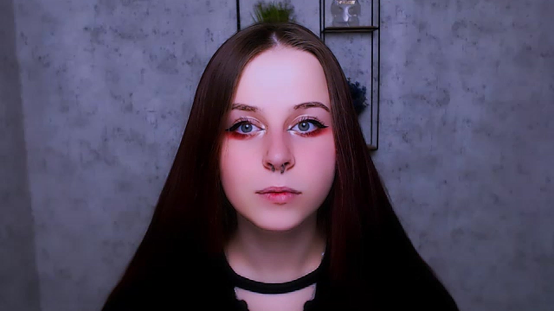 Gallery image thumbnail from SaraLipss_'s myfreecams stream on, 04/04/2023, 24:36 image 3 of 20