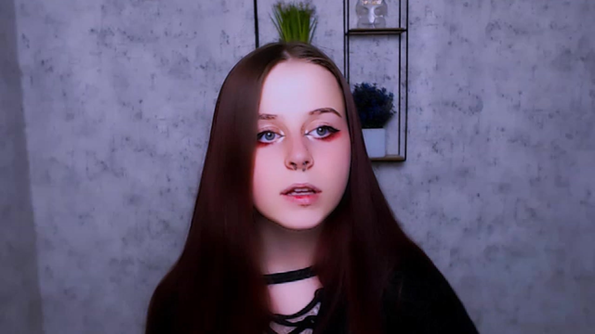 Gallery image thumbnail from SaraLipss_'s myfreecams stream on, 04/04/2023, 24:36 image 11 of 20