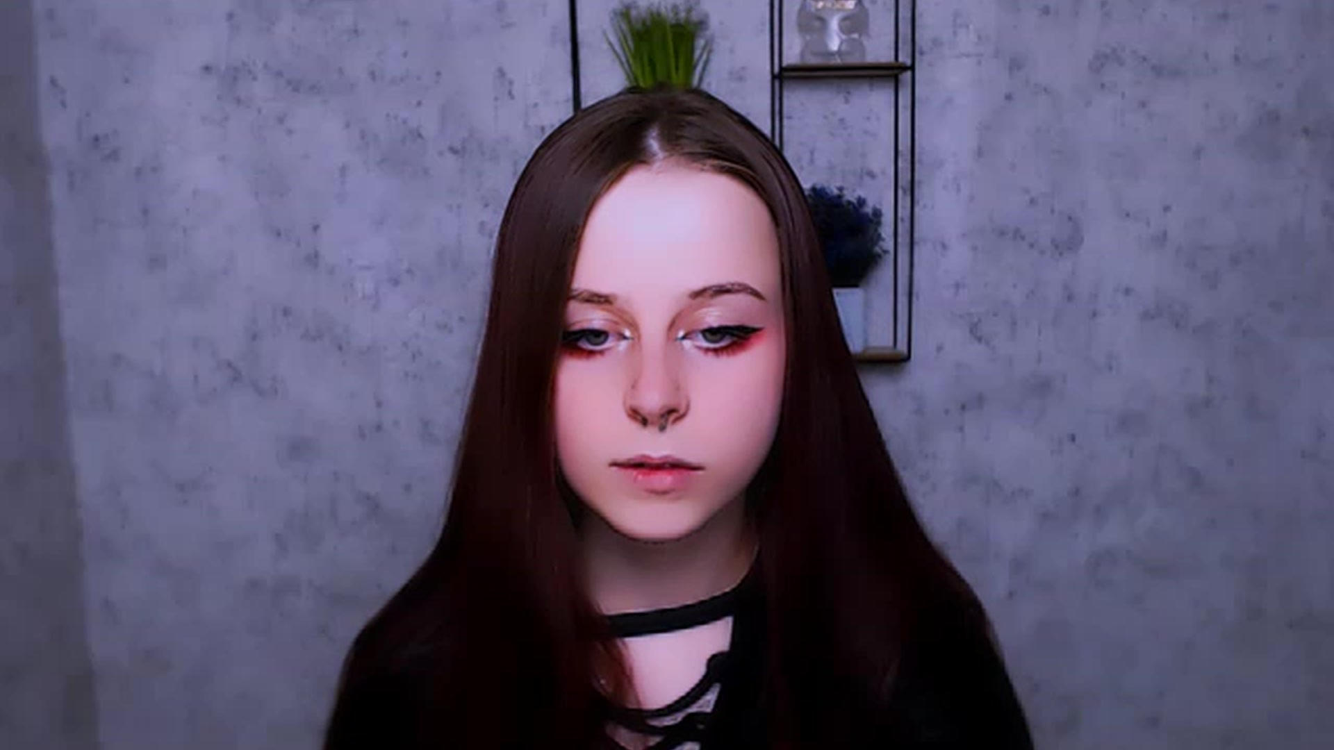 Gallery image thumbnail from SaraLipss_'s myfreecams stream on, 04/04/2023, 24:36 image 13 of 20