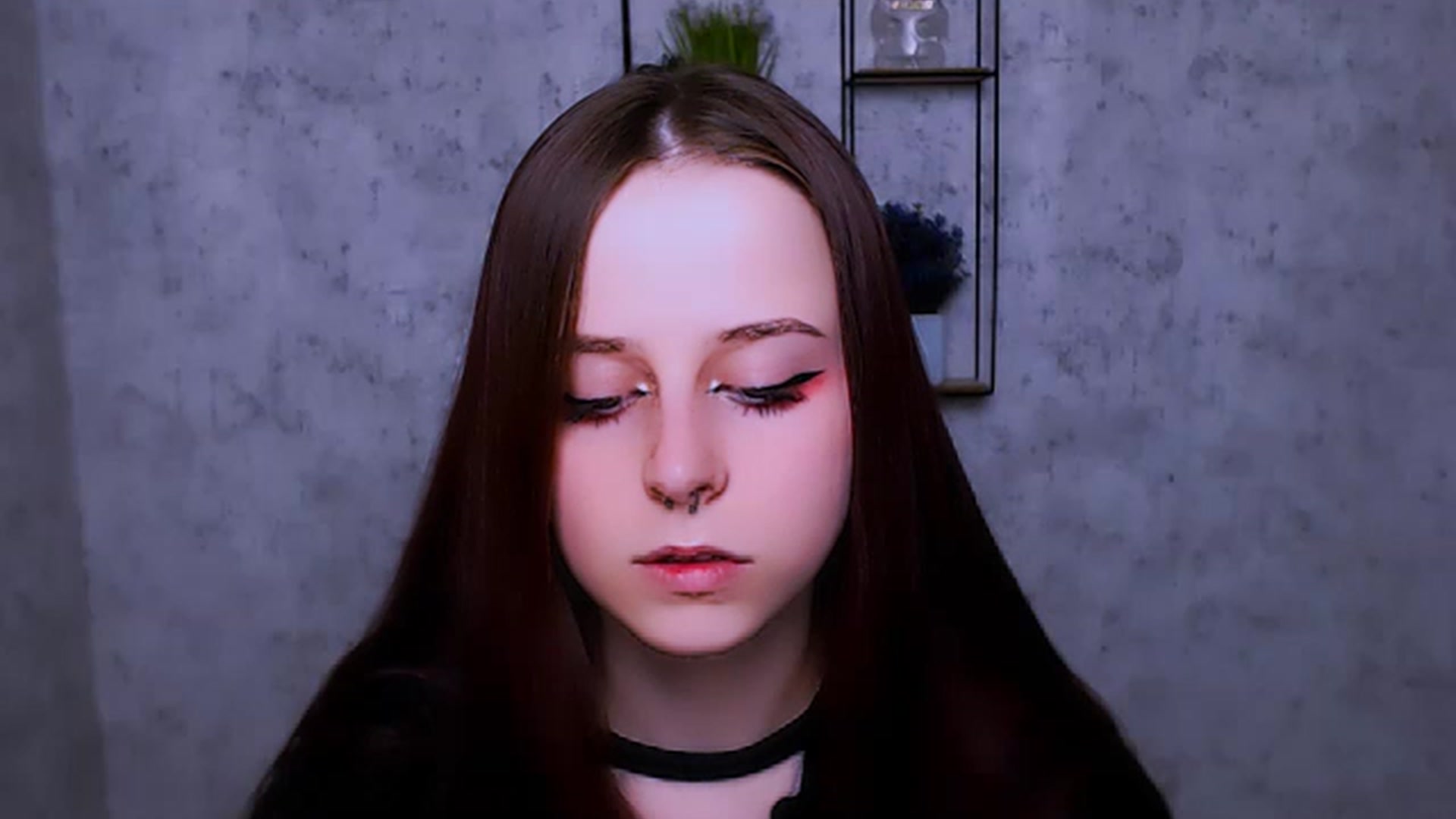 Gallery image thumbnail from SaraLipss_'s myfreecams stream on, 04/04/2023, 24:36 image 16 of 20