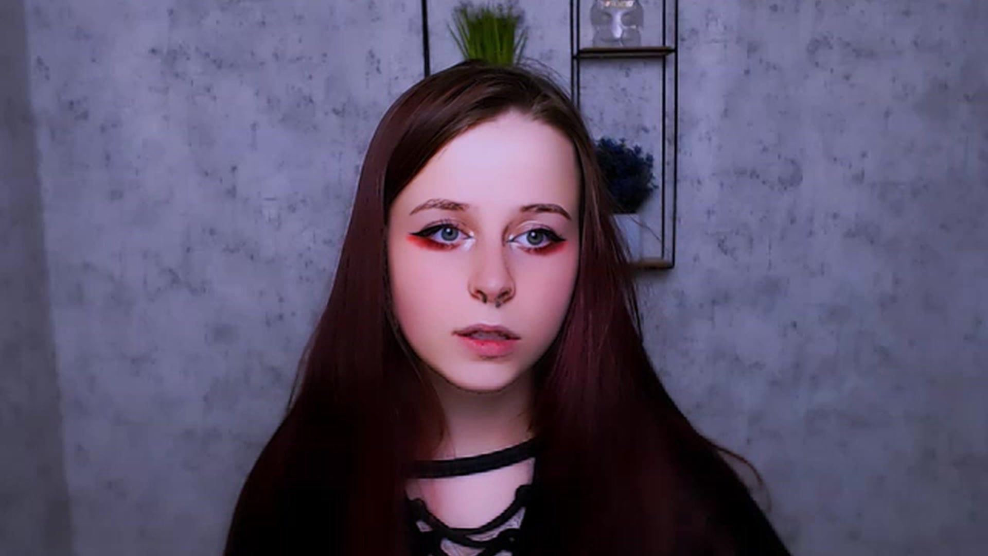 Gallery image thumbnail from SaraLipss_'s myfreecams stream on, 04/04/2023, 24:36 image 18 of 20