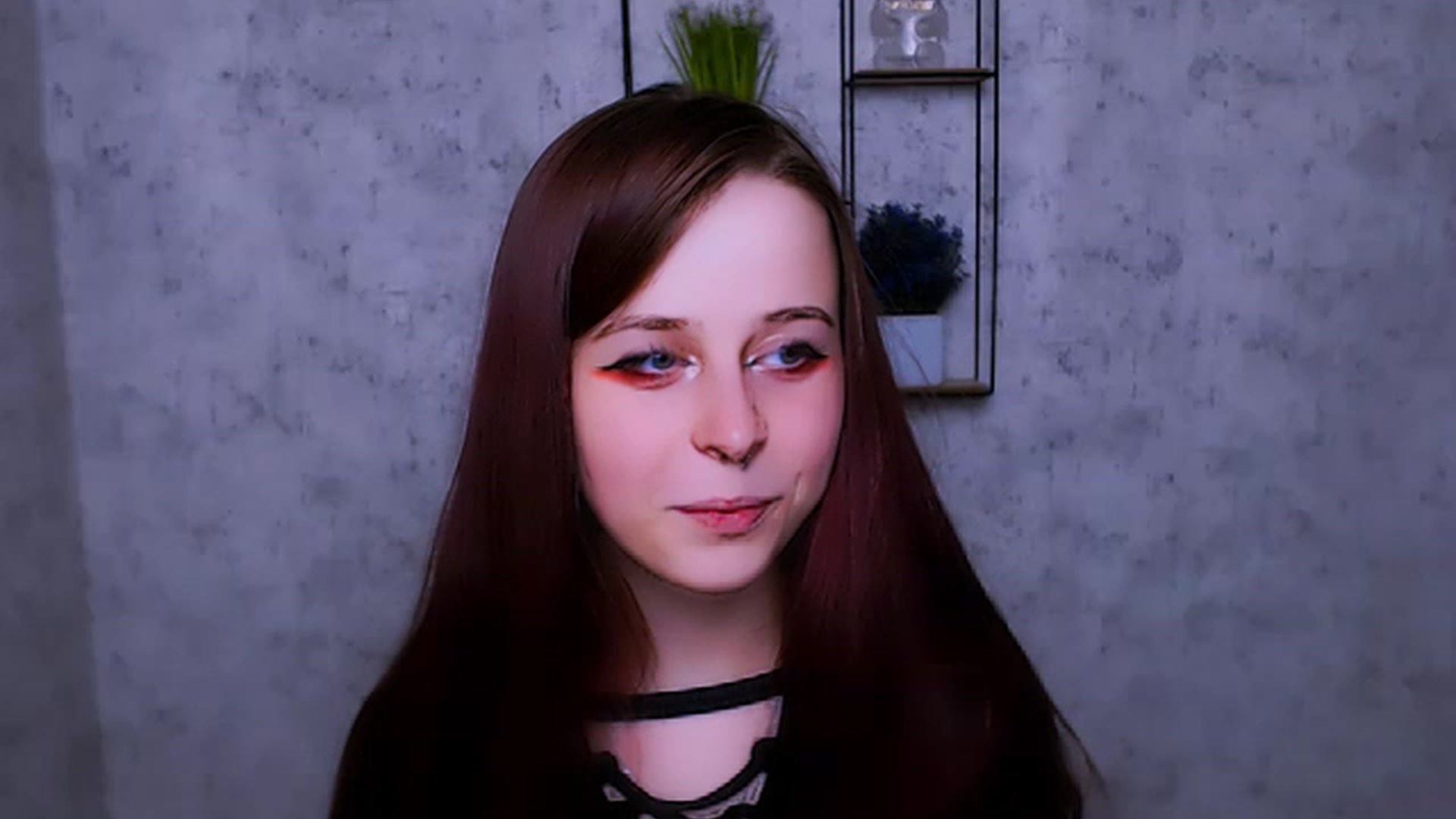 Gallery image thumbnail from SaraLipss_'s myfreecams stream on, 04/04/2023, 24:36 image 19 of 20